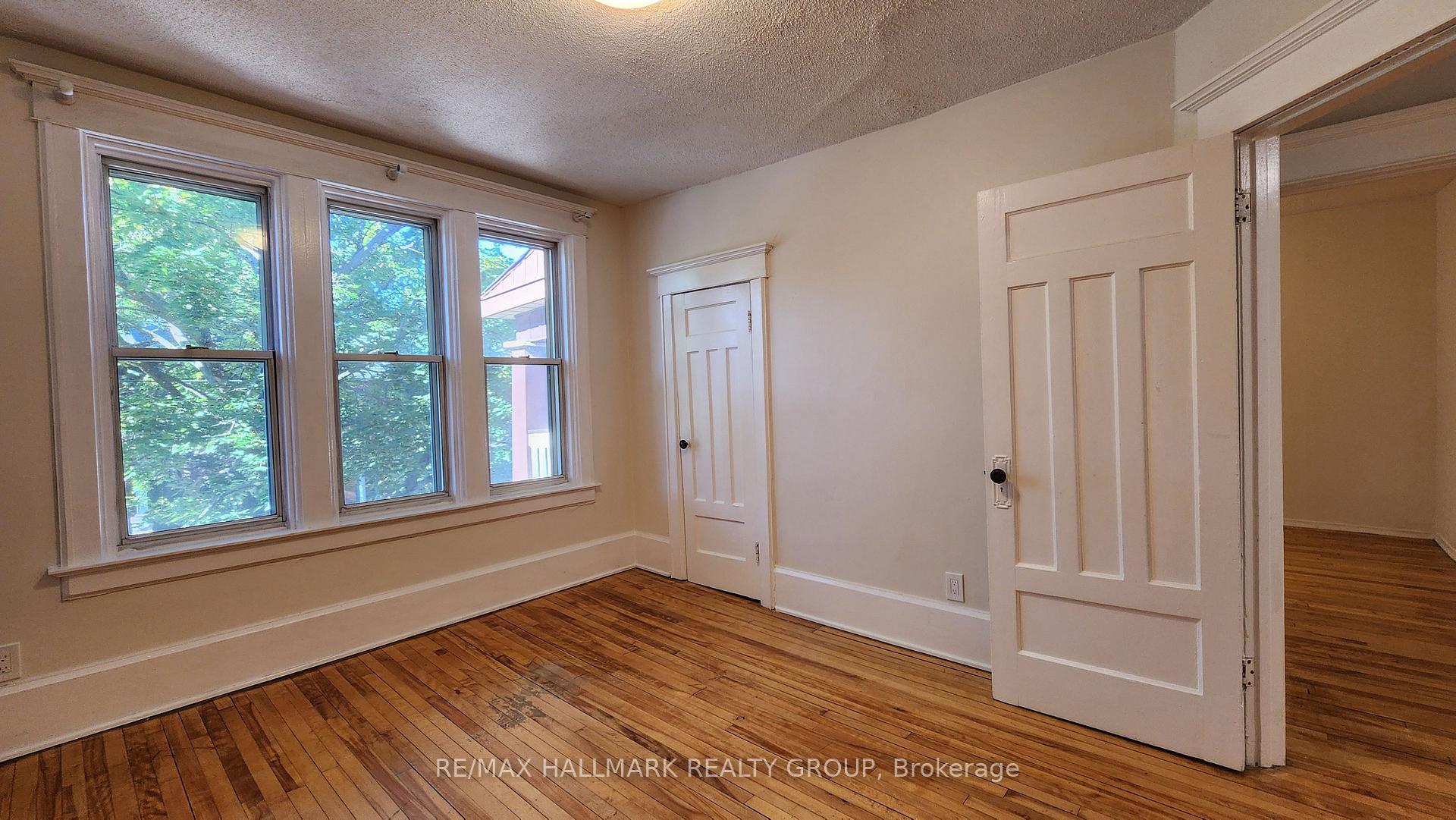 Photo 11 of Unit 2, 122 Fourth Avenue, Ottawa, Glebe — HOMEH