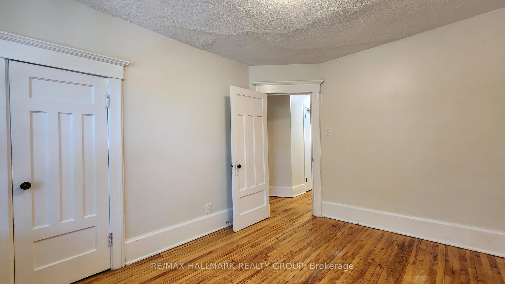 Photo 8 of Unit 2, 122 Fourth Avenue, Ottawa, Glebe — HOMEH