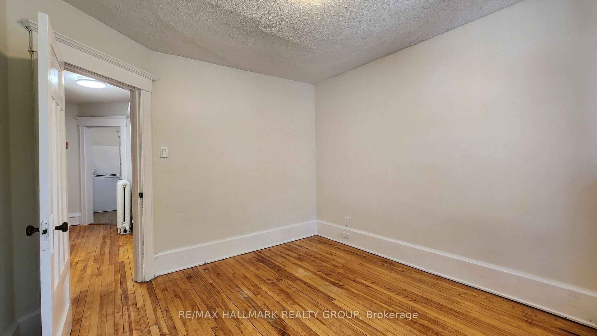 Photo 13 of Unit 2, 122 Fourth Avenue, Ottawa, Glebe — HOMEH