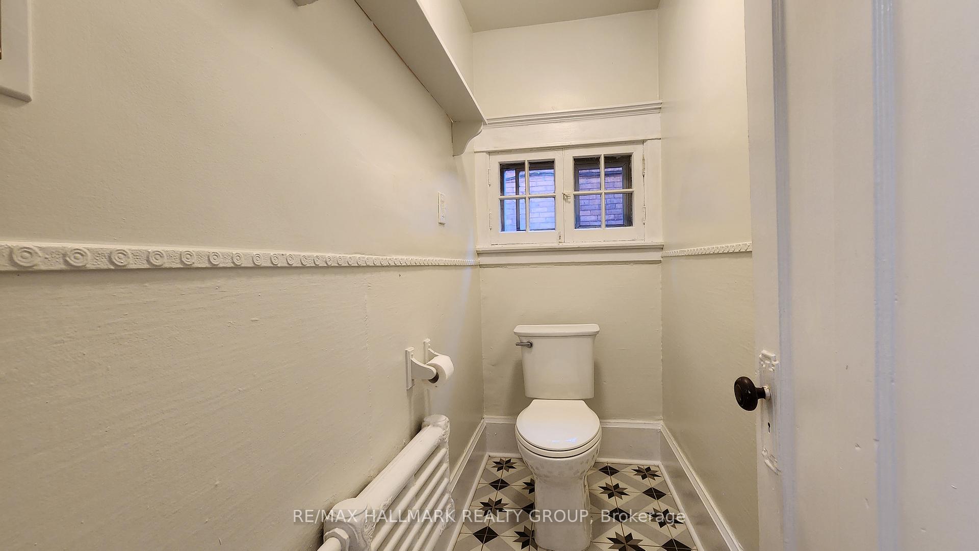 Photo 14 of Unit 2, 122 Fourth Avenue, Ottawa, Glebe — HOMEH