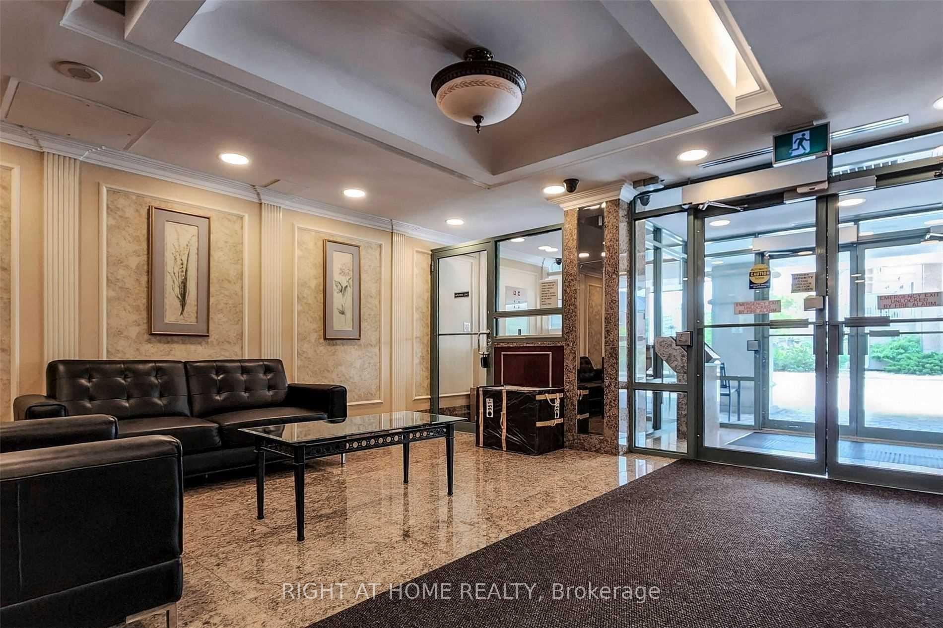 Photo 7 of Unit 906, 135 Pond Drive, Markham, Commerce Valley — HOMEH