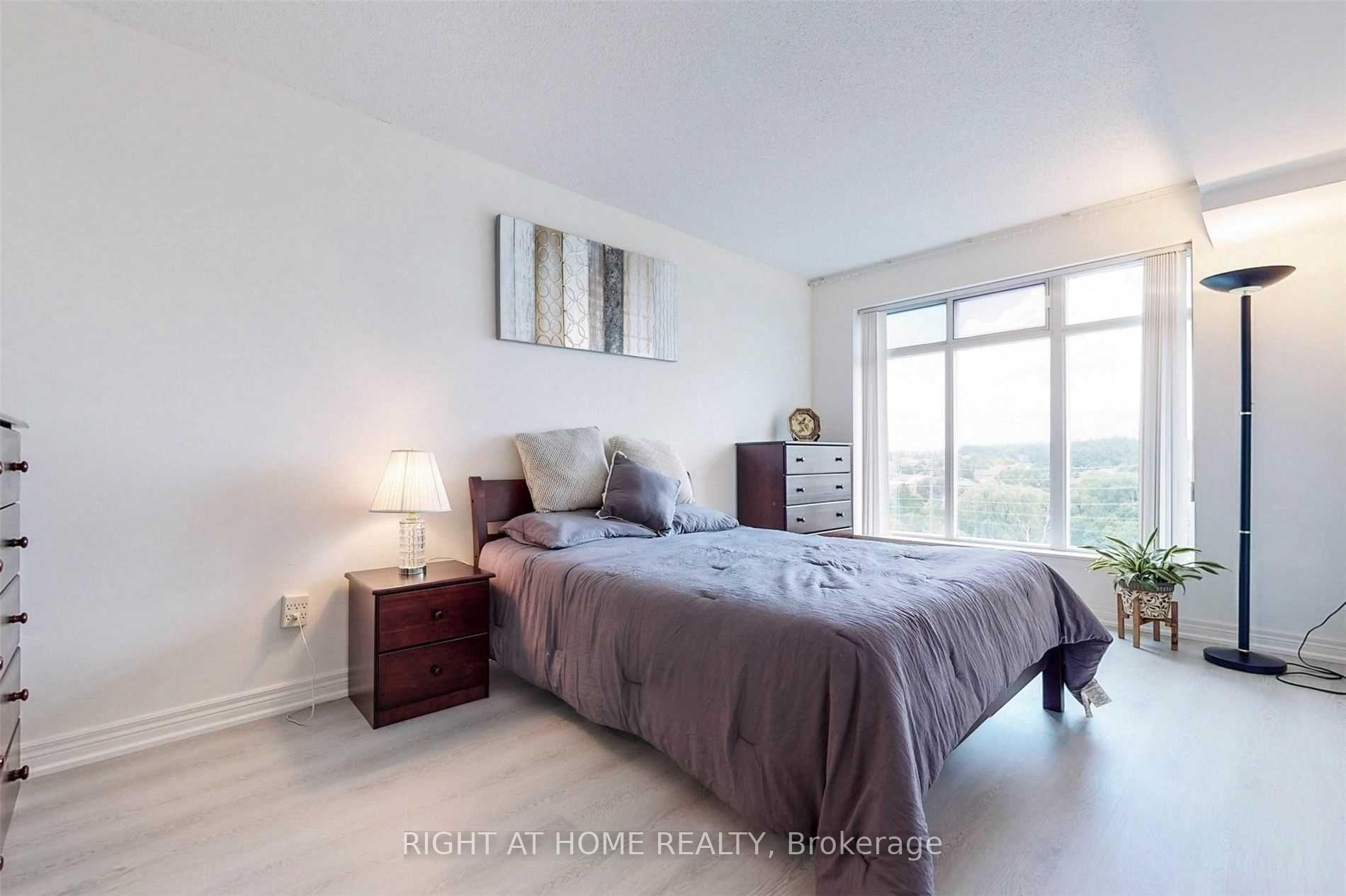 Photo 18 of Unit 906, 135 Pond Drive, Markham, Commerce Valley — HOMEH