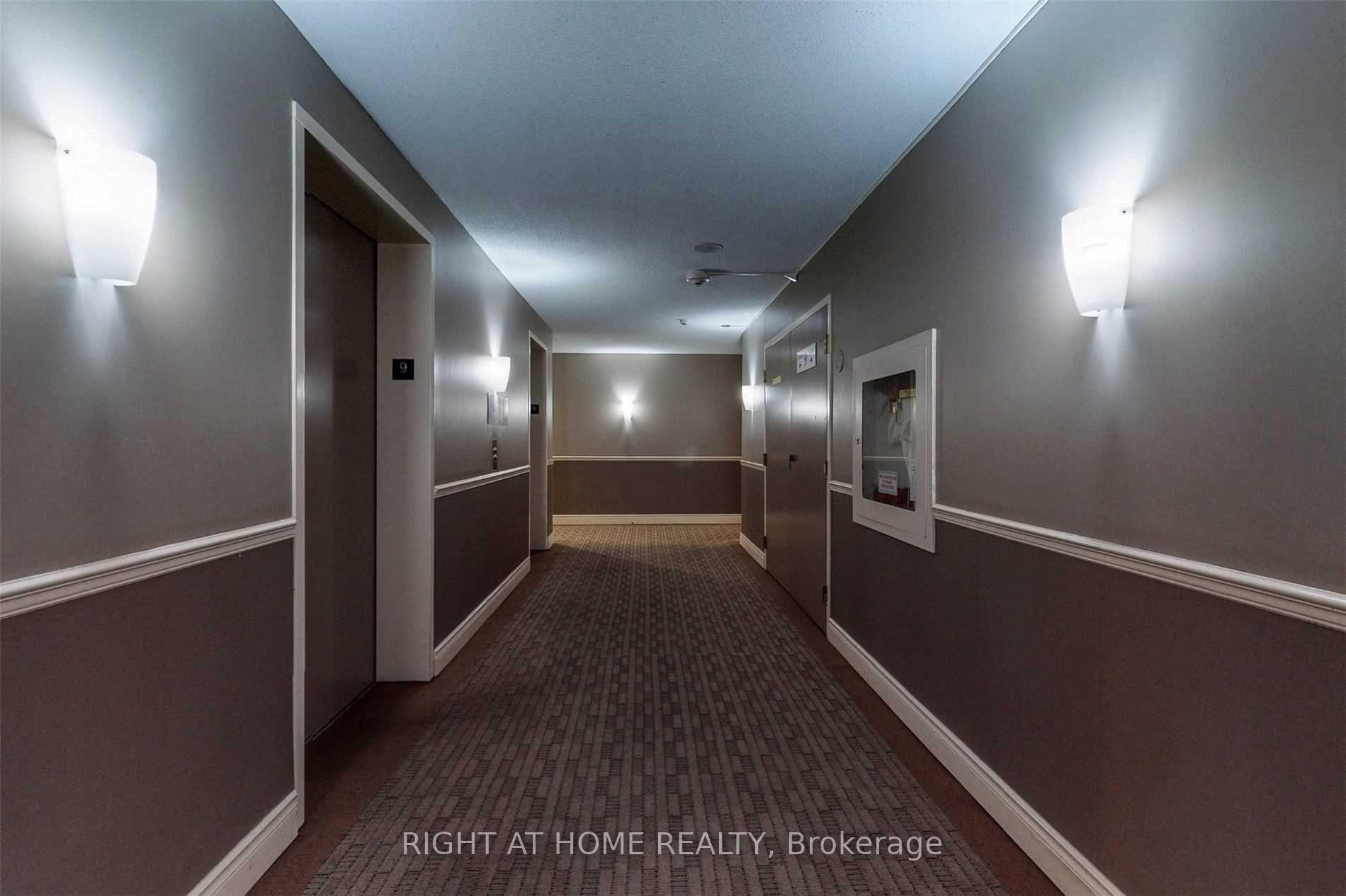 Photo 32 of Unit 906, 135 Pond Drive, Markham, Commerce Valley — HOMEH