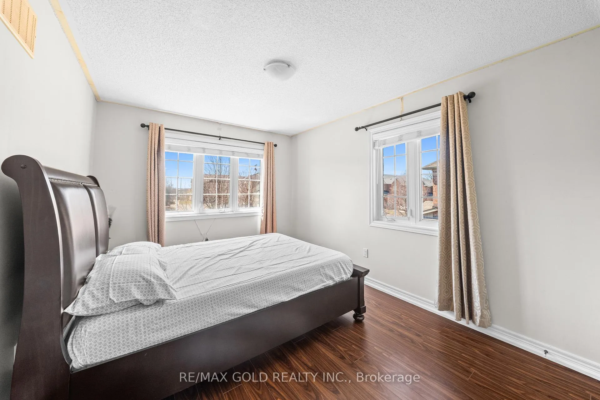 Photo 24 of 95 Cedarbrook Road, Brampton, Sandringham-Wellington — HOMEH