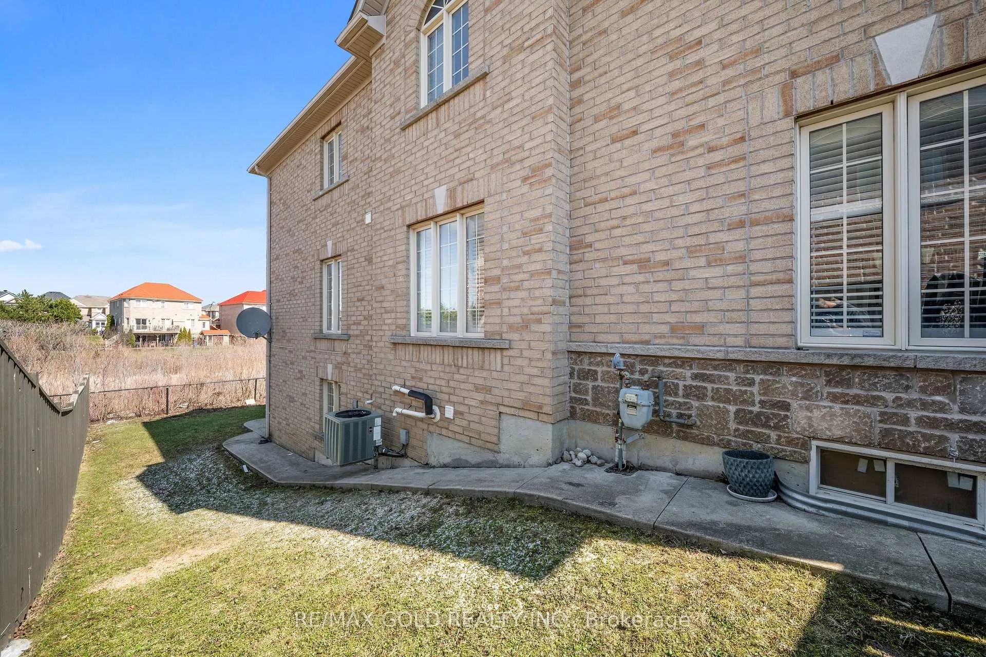 Photo 43 of 95 Cedarbrook Road, Brampton, Sandringham-Wellington — HOMEH