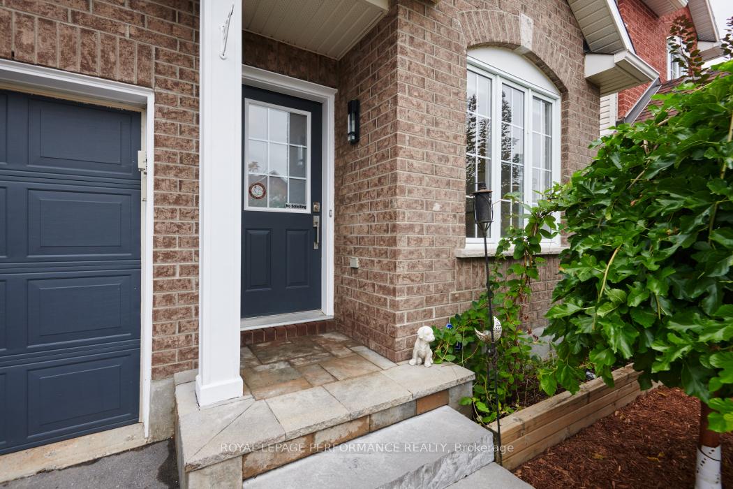 Photo 7 of 10 San Mateo Drive, Ottawa, Barrhaven - Longfields — HOMEH
