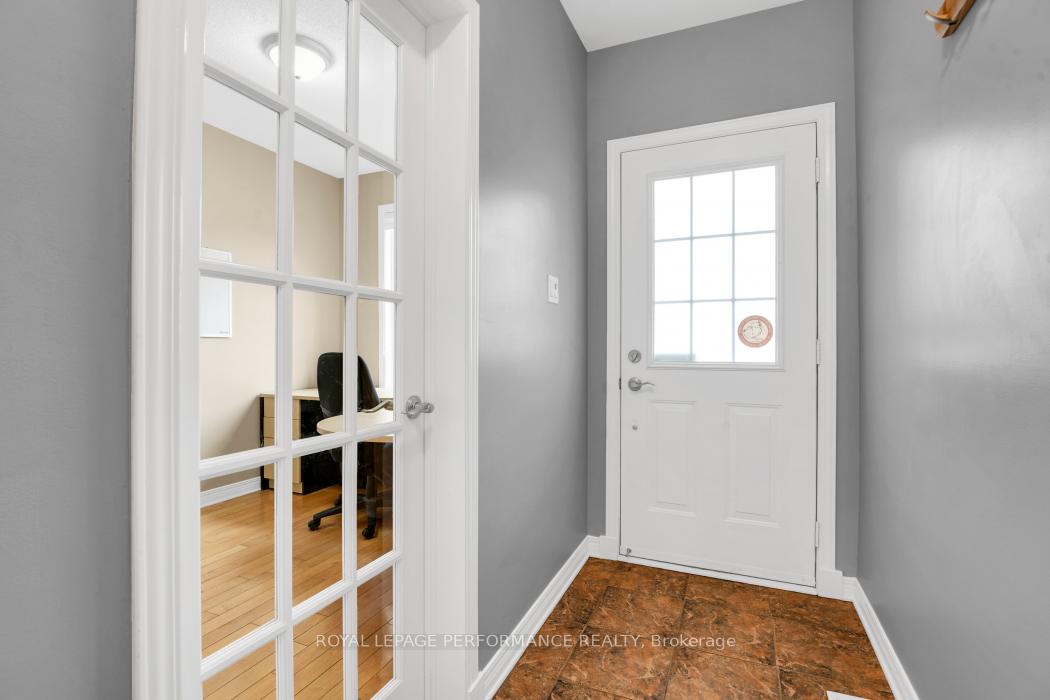 Photo 5 of 10 San Mateo Drive, Ottawa, Barrhaven - Longfields — HOMEH