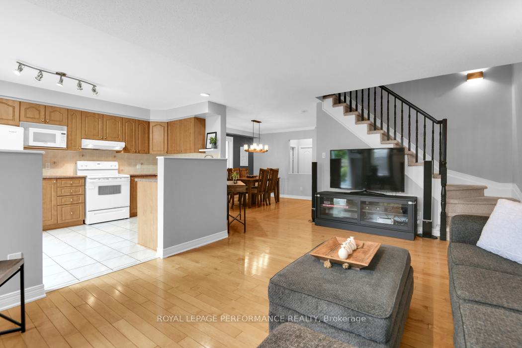 Photo 11 of 10 San Mateo Drive, Ottawa, Barrhaven - Longfields — HOMEH