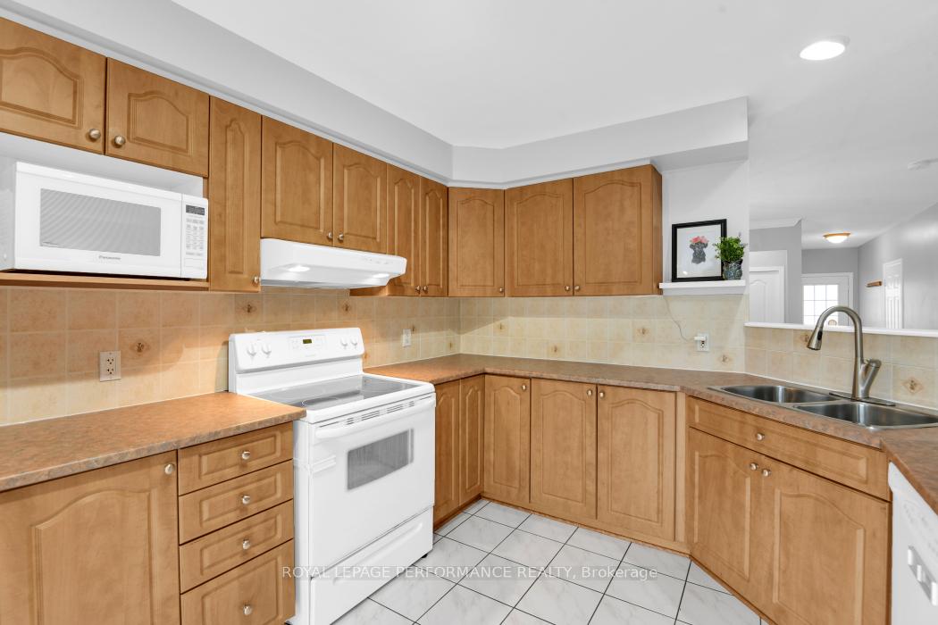 Photo 14 of 10 San Mateo Drive, Ottawa, Barrhaven - Longfields — HOMEH