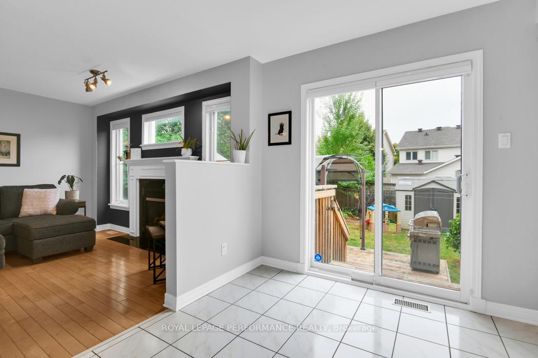 Photo 15 of 10 San Mateo Drive, Ottawa, Barrhaven - Longfields — HOMEH