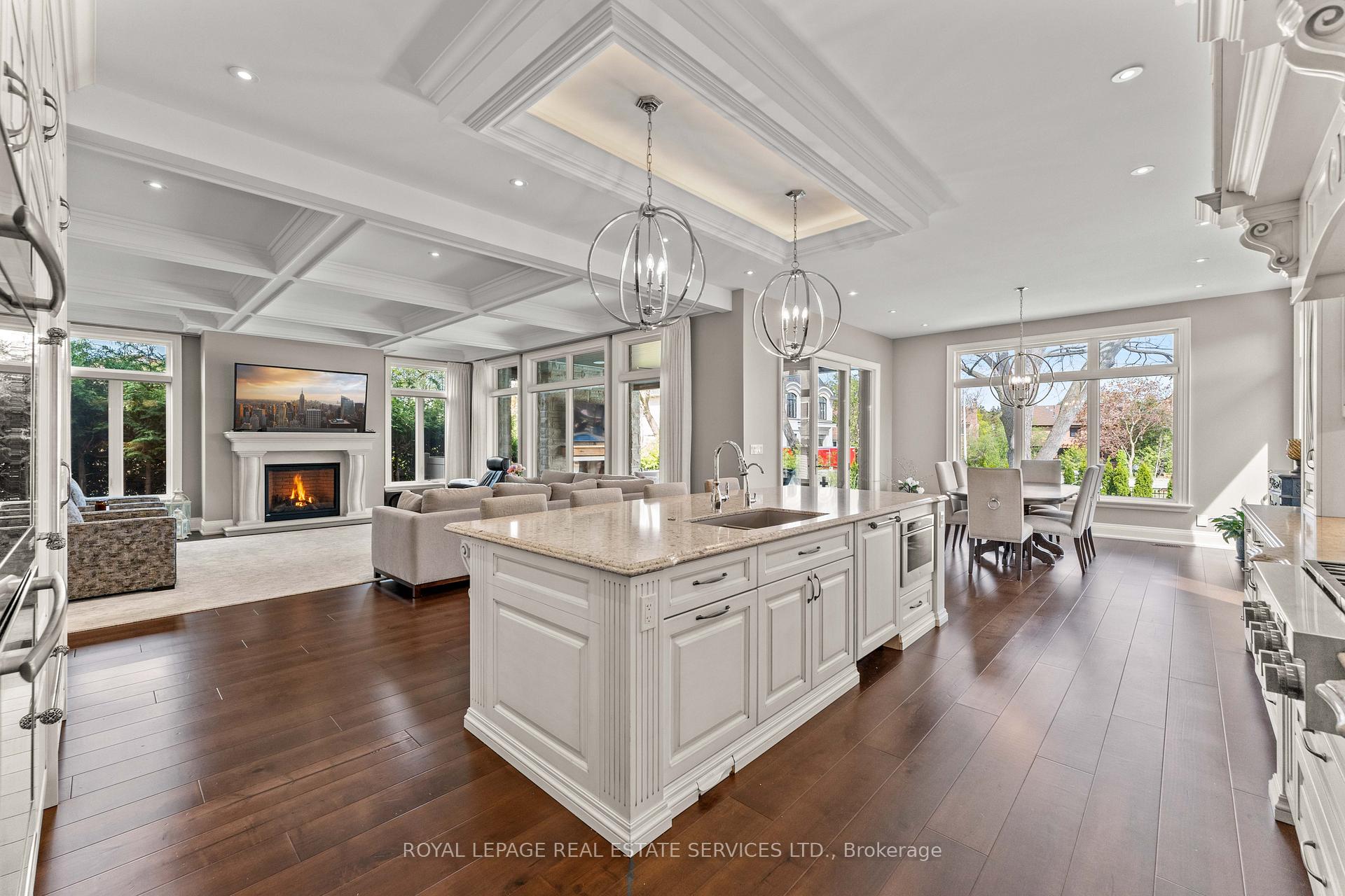 Photo 15 of 50 Fairway Drive, Aurora, Aurora Highlands — HOMEH