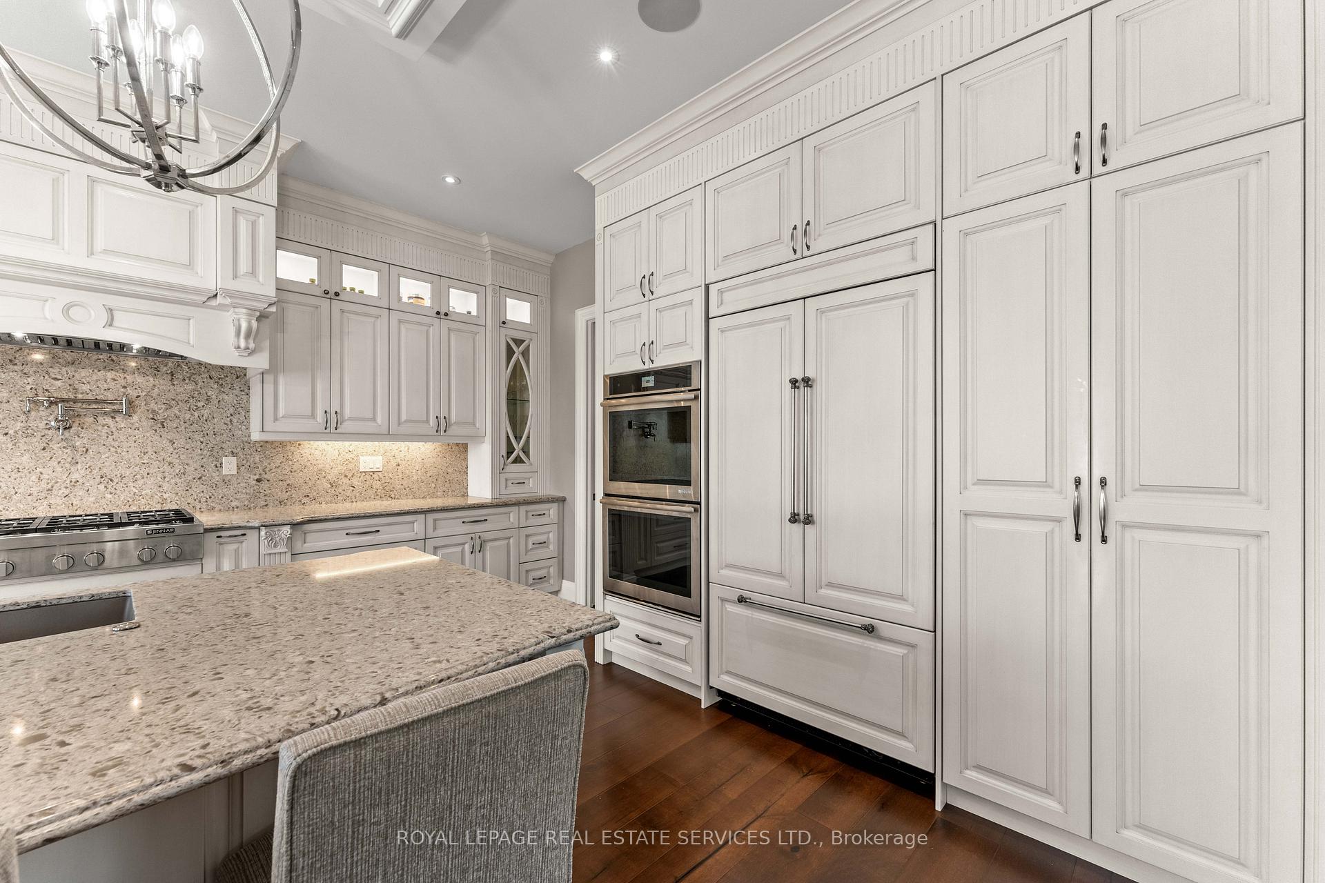 Photo 17 of 50 Fairway Drive, Aurora, Aurora Highlands — HOMEH