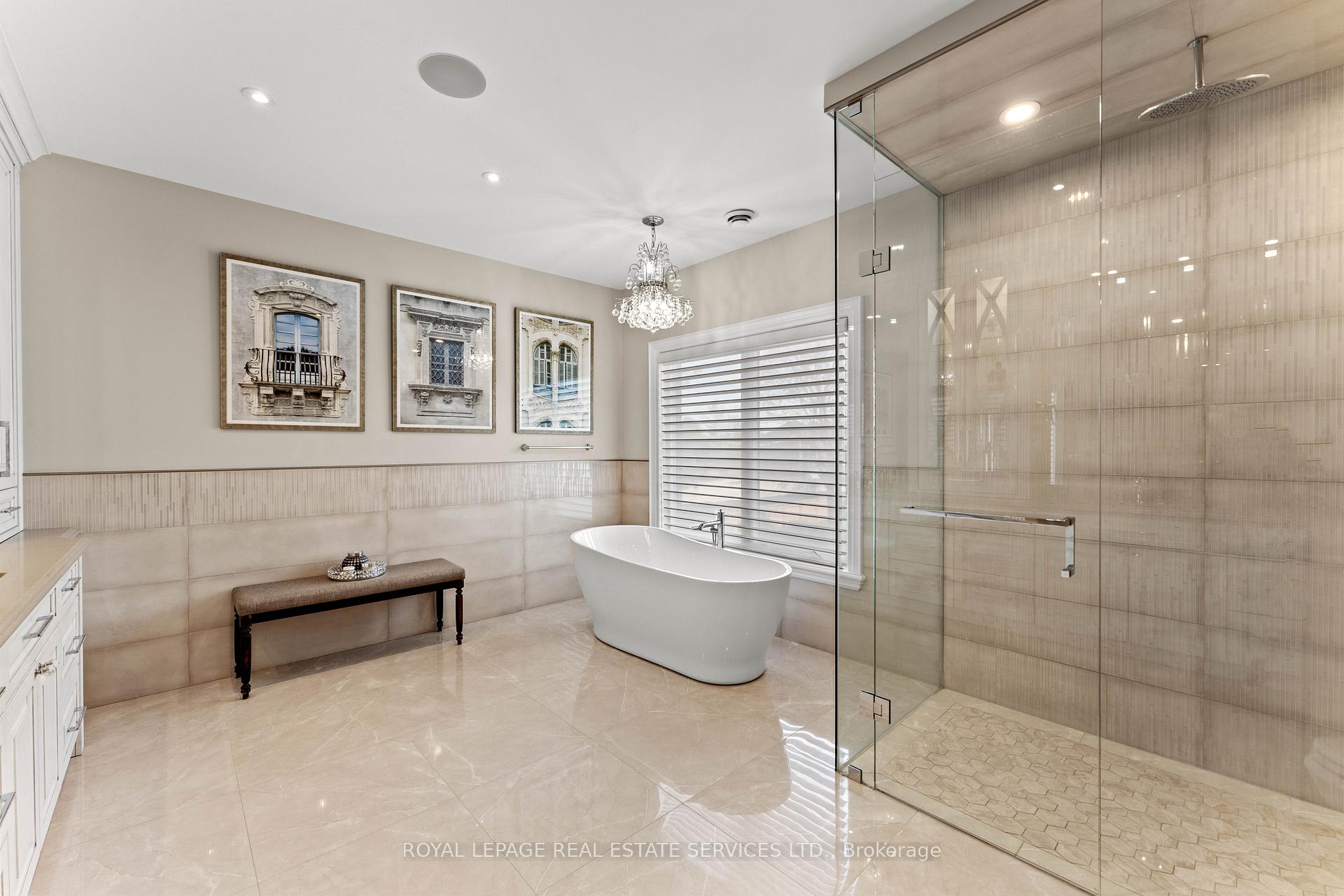 Photo 24 of 50 Fairway Drive, Aurora, Aurora Highlands — HOMEH