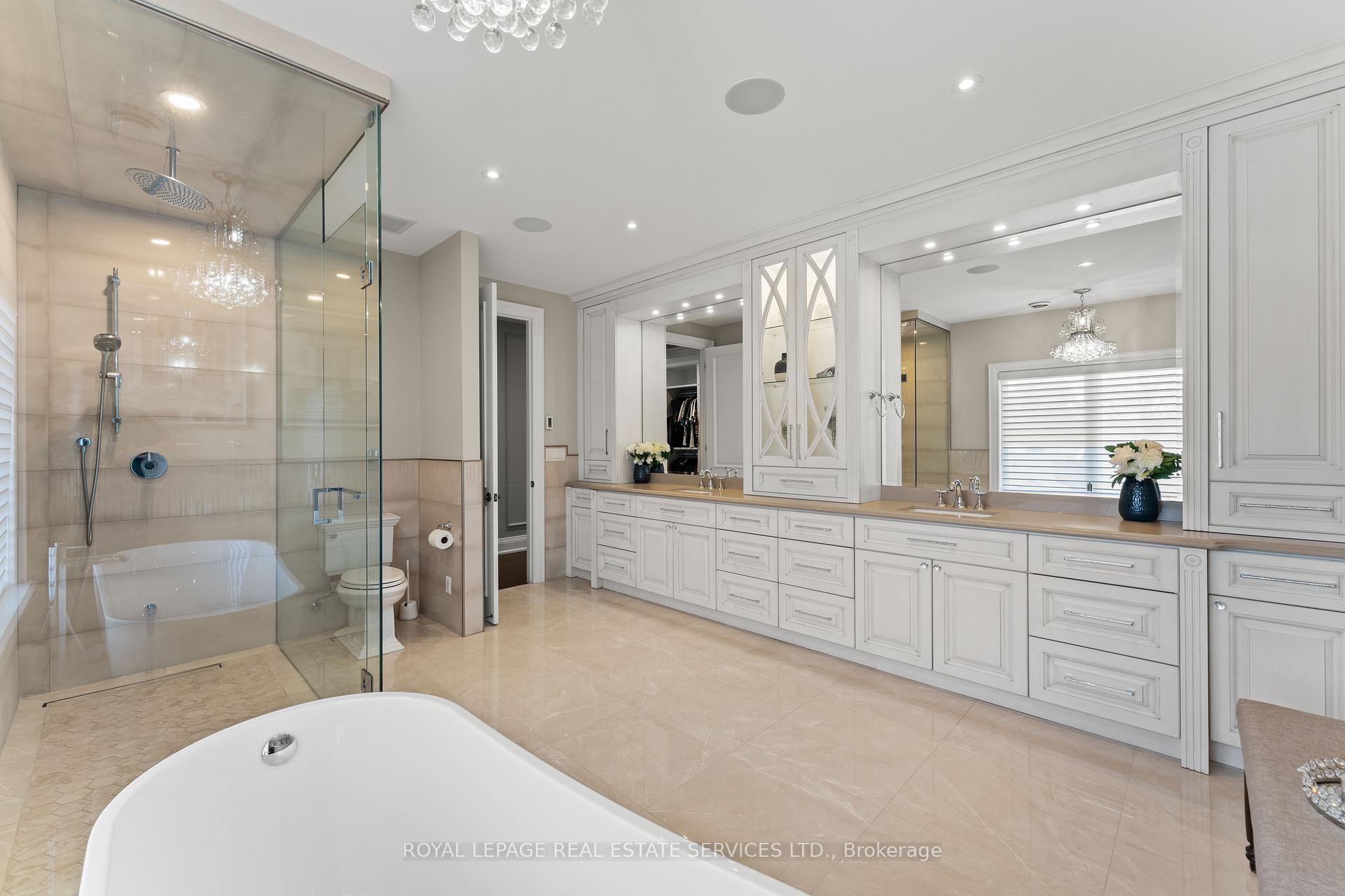 Photo 23 of 50 Fairway Drive, Aurora, Aurora Highlands — HOMEH