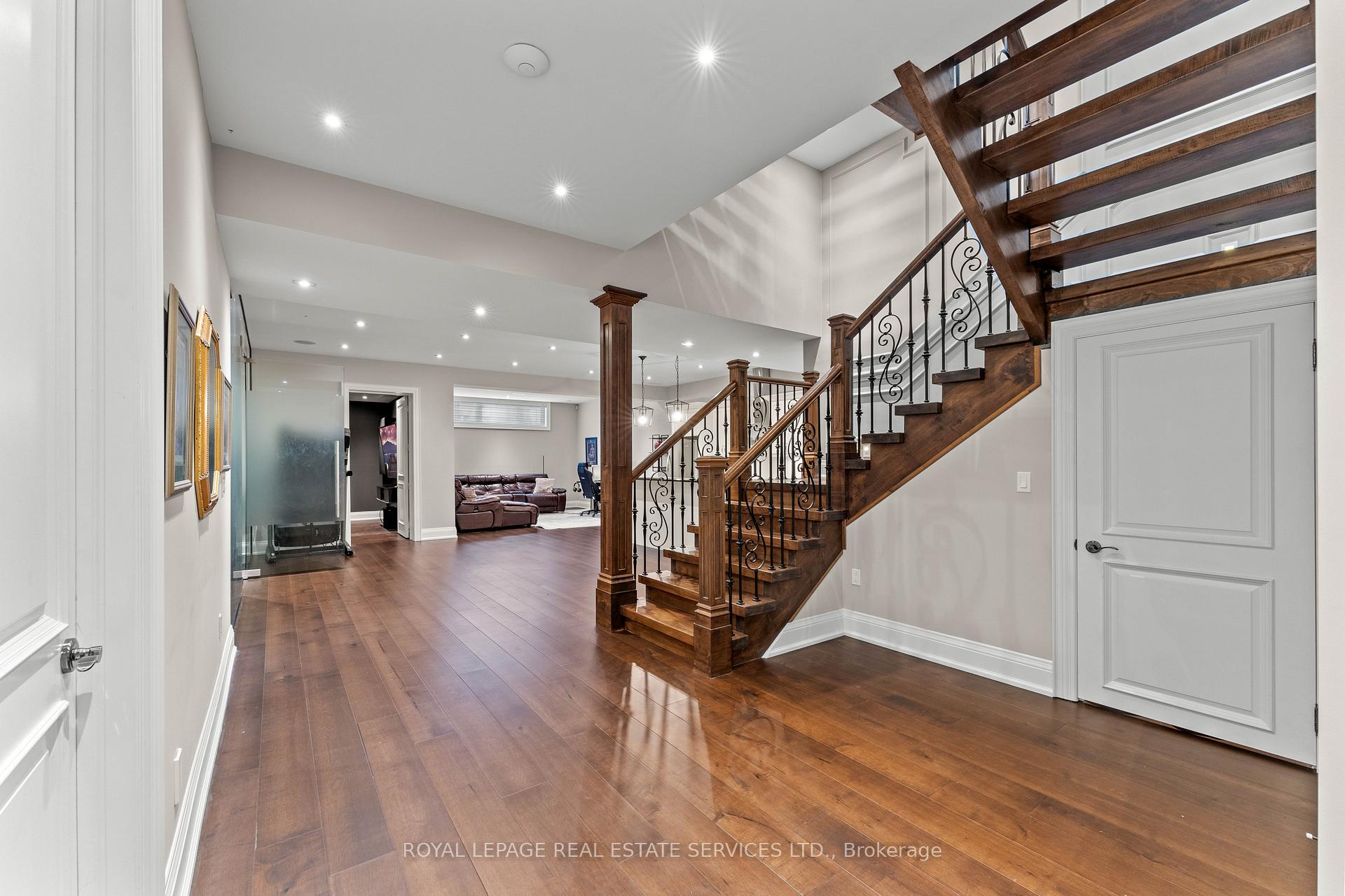 Photo 32 of 50 Fairway Drive, Aurora, Aurora Highlands — HOMEH