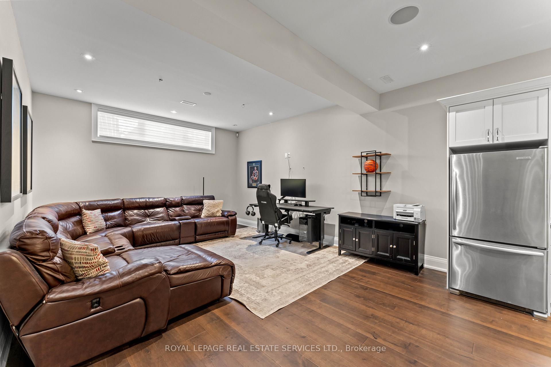 Photo 35 of 50 Fairway Drive, Aurora, Aurora Highlands — HOMEH