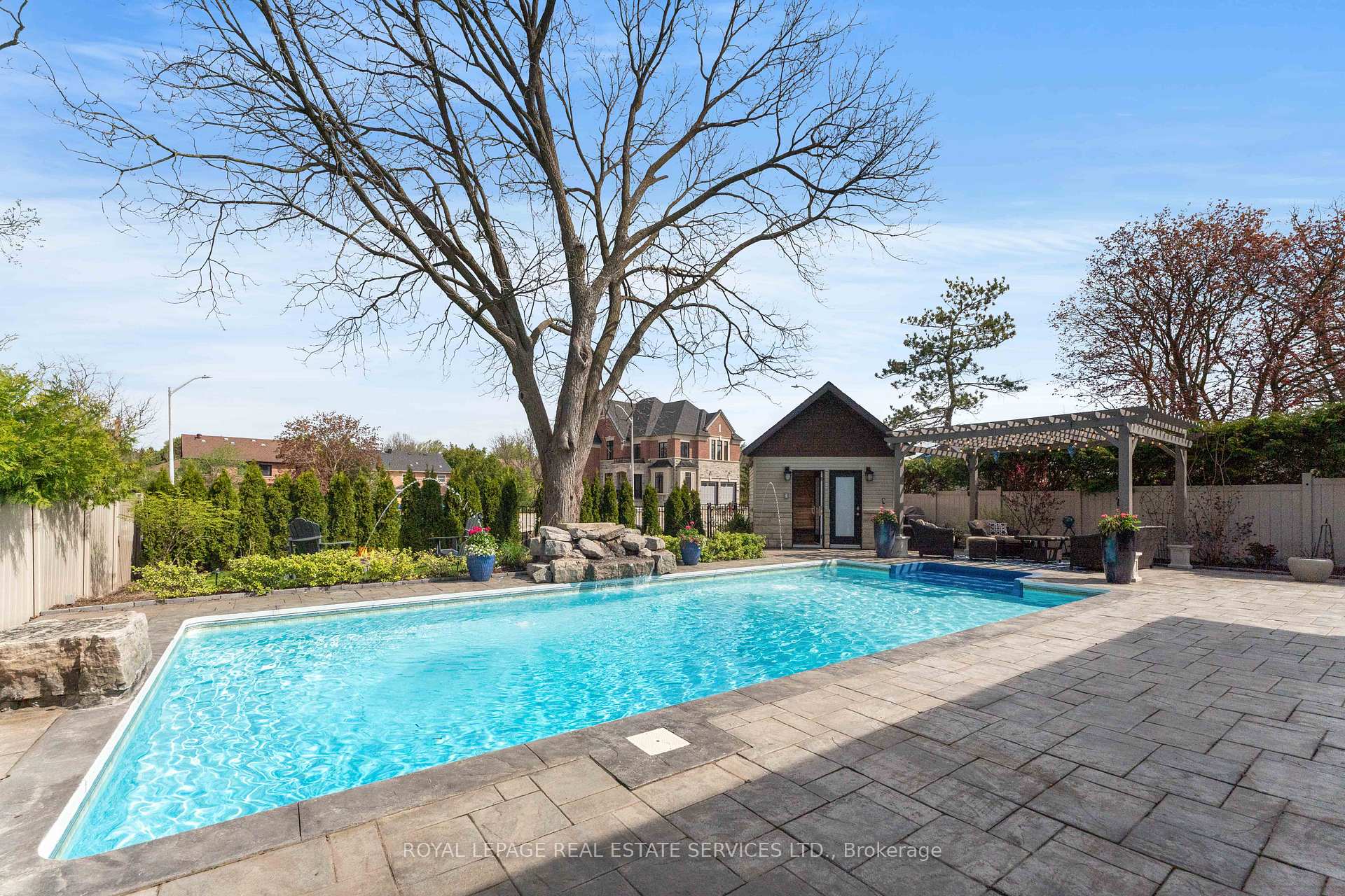 Photo 44 of 50 Fairway Drive, Aurora, Aurora Highlands — HOMEH
