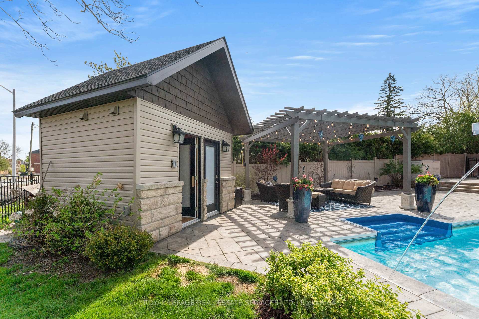 Photo 47 of 50 Fairway Drive, Aurora, Aurora Highlands — HOMEH