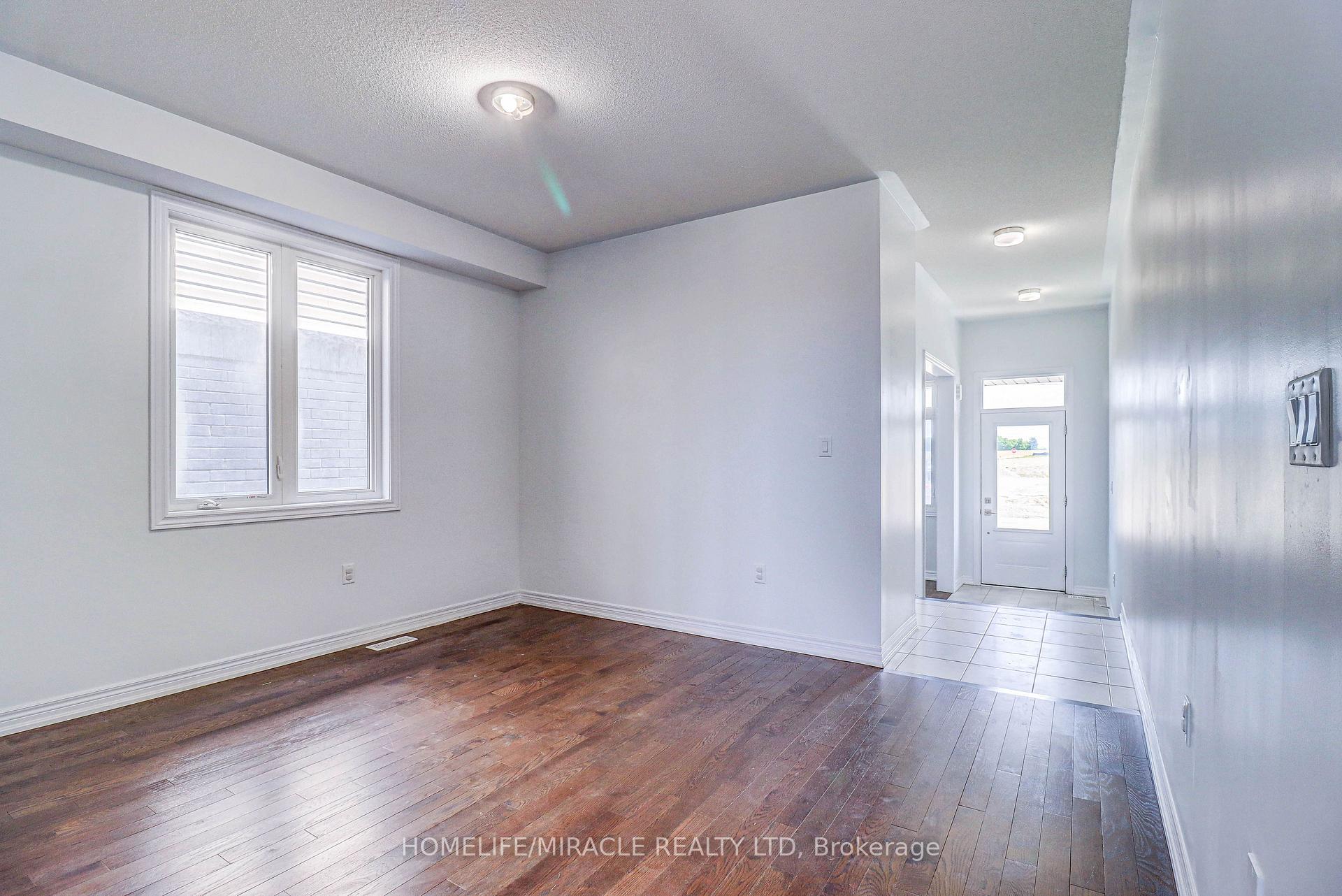 Photo 9 of 175 Fenchurch Manor, Barrie, Rural Barrie Southeast — HOMEH