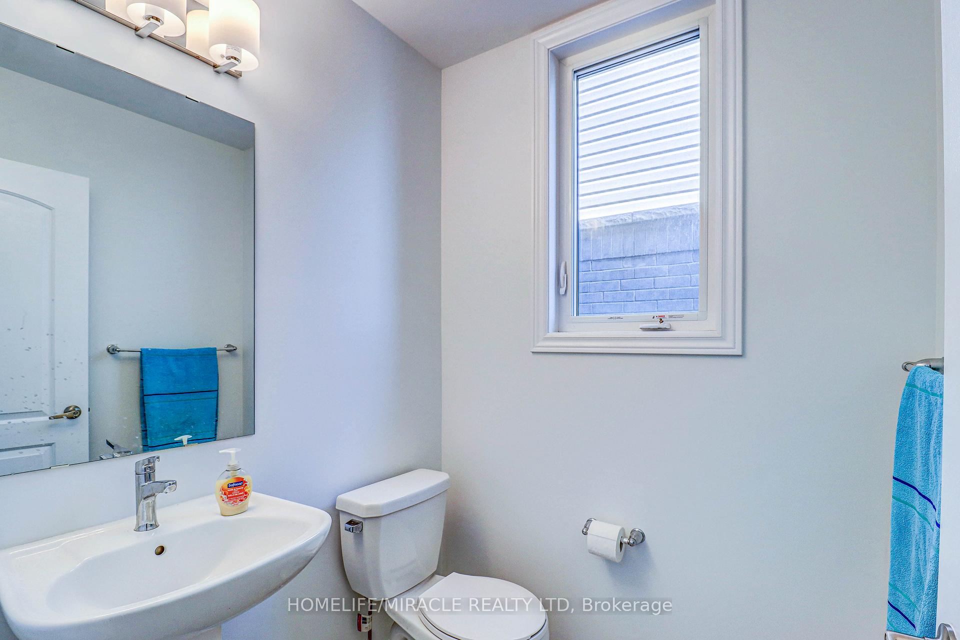 Photo 10 of 175 Fenchurch Manor, Barrie, Rural Barrie Southeast — HOMEH