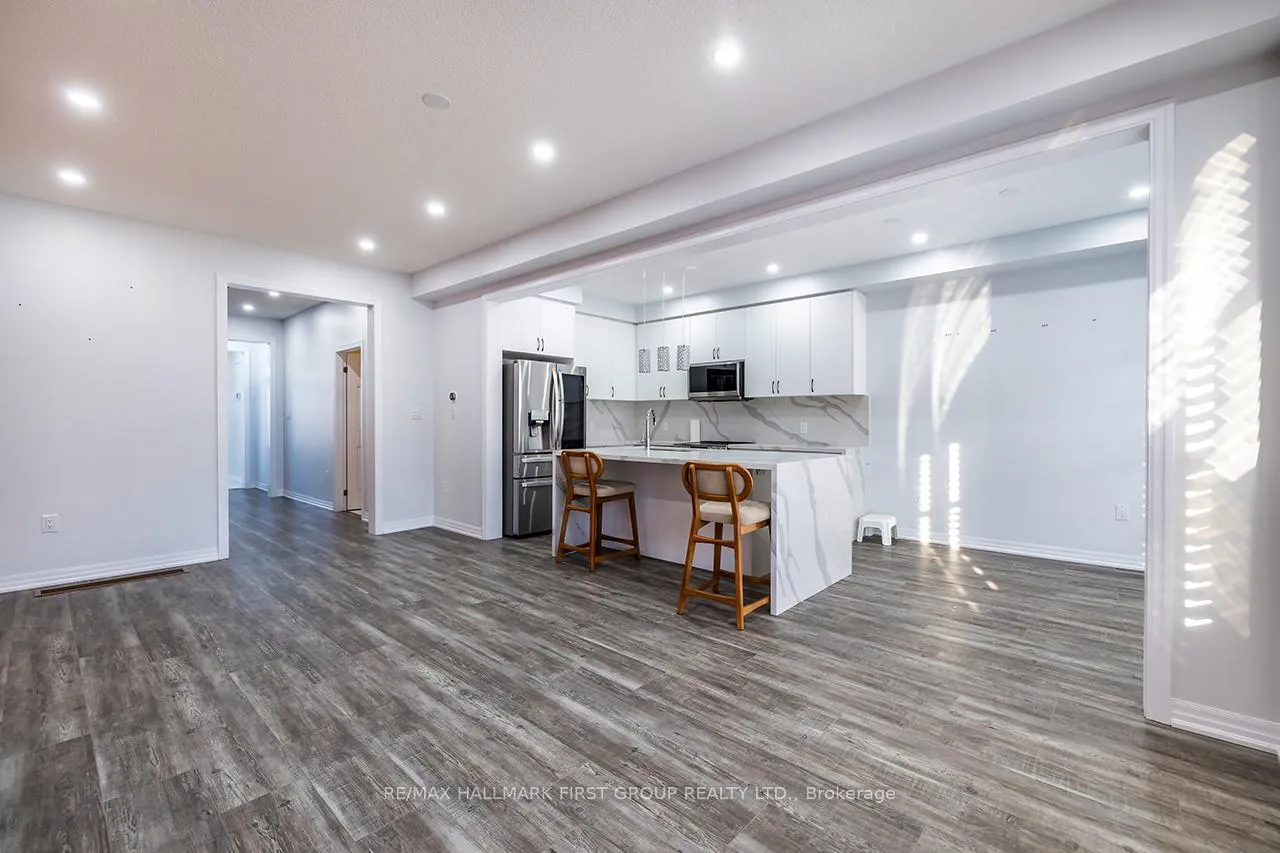 Photo 11 of 183 Flood Avenue, Clarington, Newcastle — HOMEH