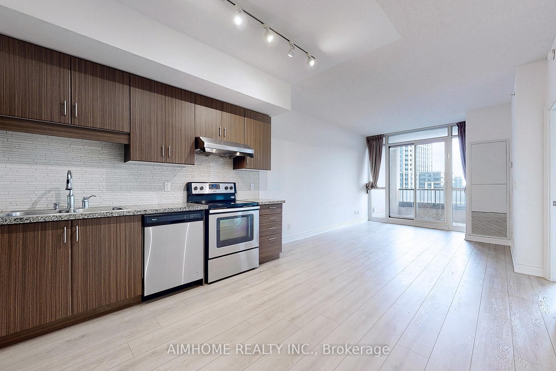 Photo 15 of Unit 807, 38 Cedarland Drive, Markham, Unionville — HOMEH