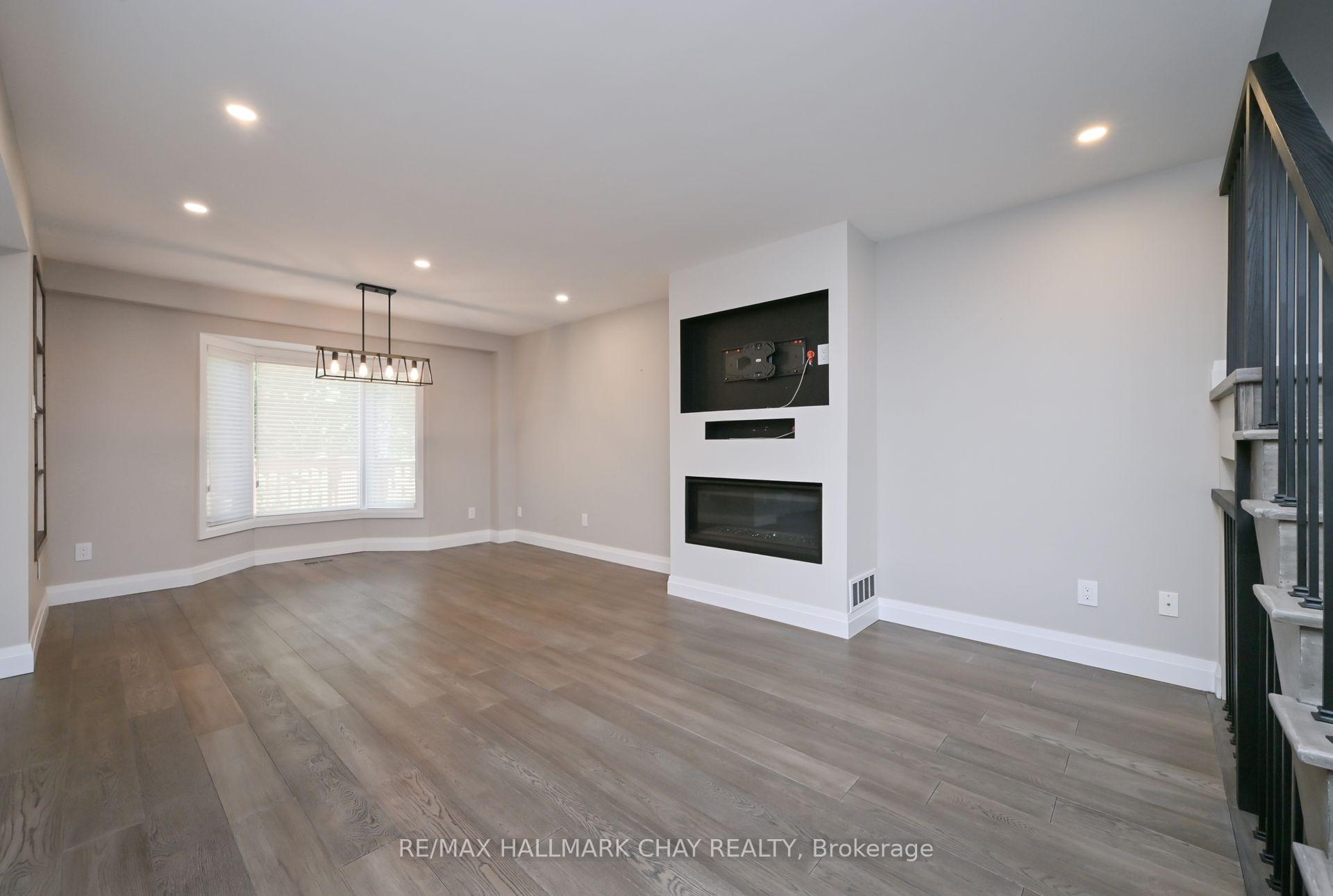 Photo 12 of 176 Green Briar Road, New Tecumseth, Alliston — HOMEH