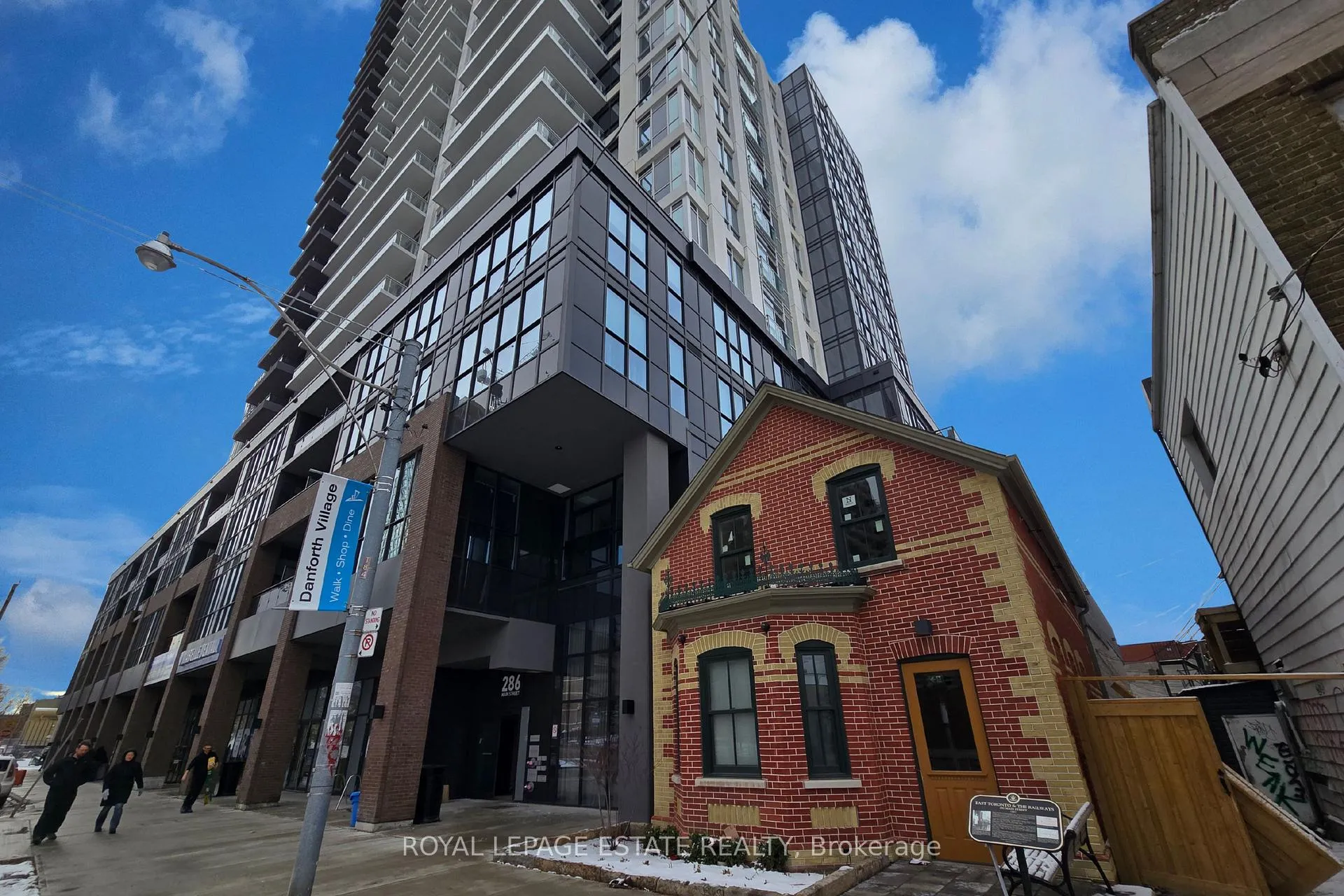 Front of Unit 620, 286 Main Street
