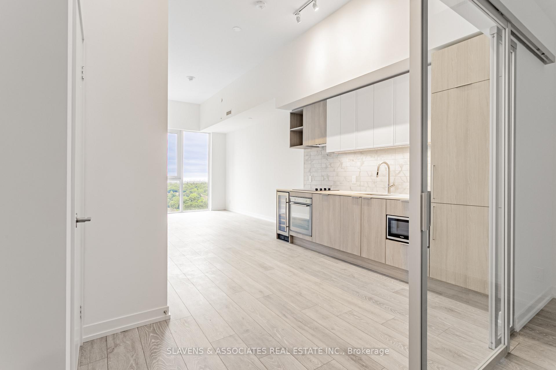 Photo 6 of Unit PH2, 2020 Bathurst Street, Toronto, Humewood-Cedarvale — HOMEH
