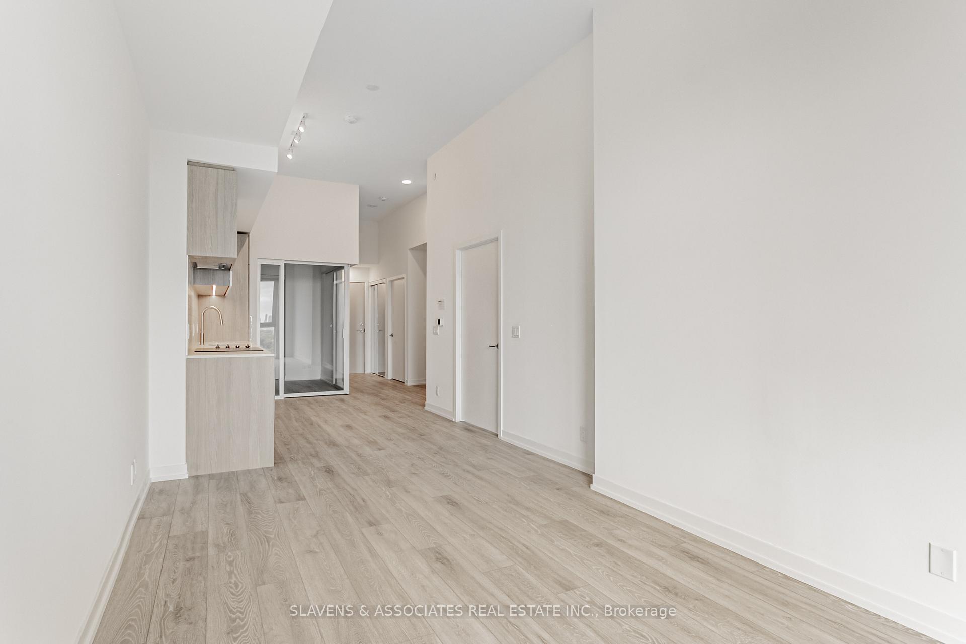 Photo 10 of Unit PH2, 2020 Bathurst Street, Toronto, Humewood-Cedarvale — HOMEH