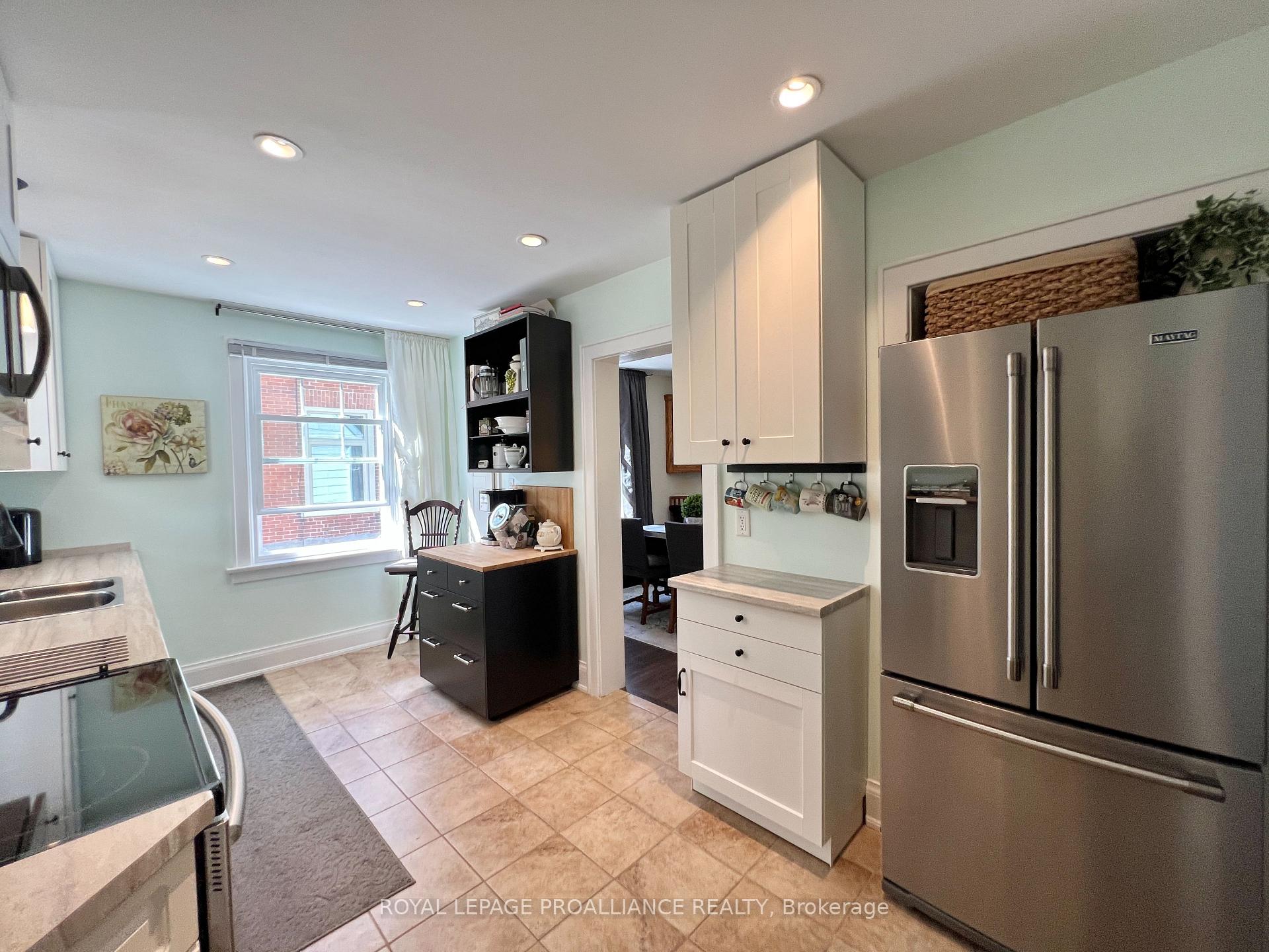 Photo 12 of 173 Foster Avenue, Belleville, Belleville Ward — HOMEH