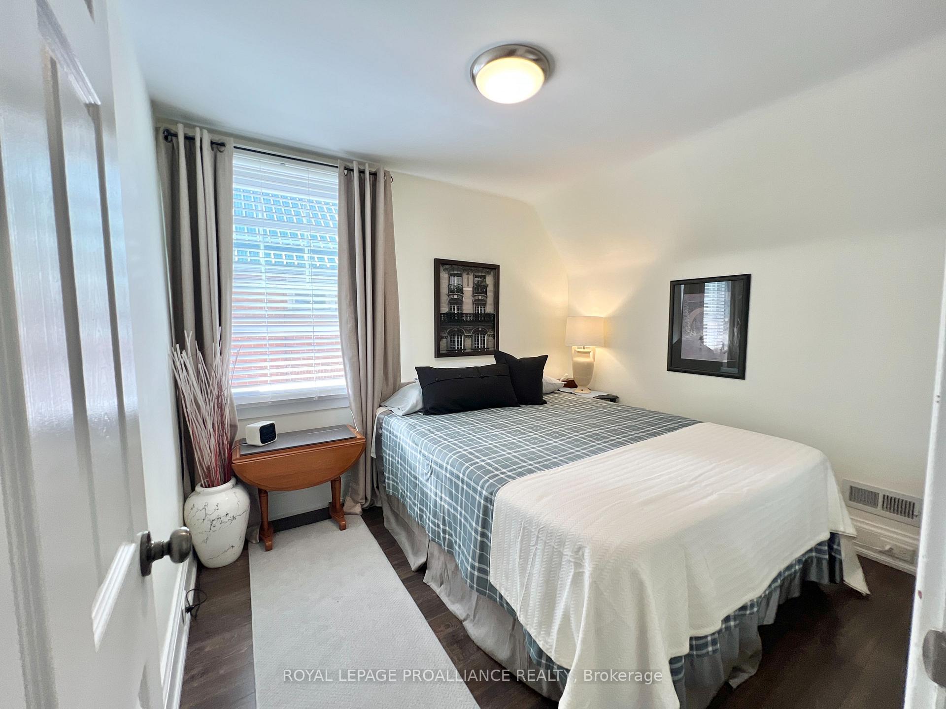 Photo 18 of 173 Foster Avenue, Belleville, Belleville Ward — HOMEH