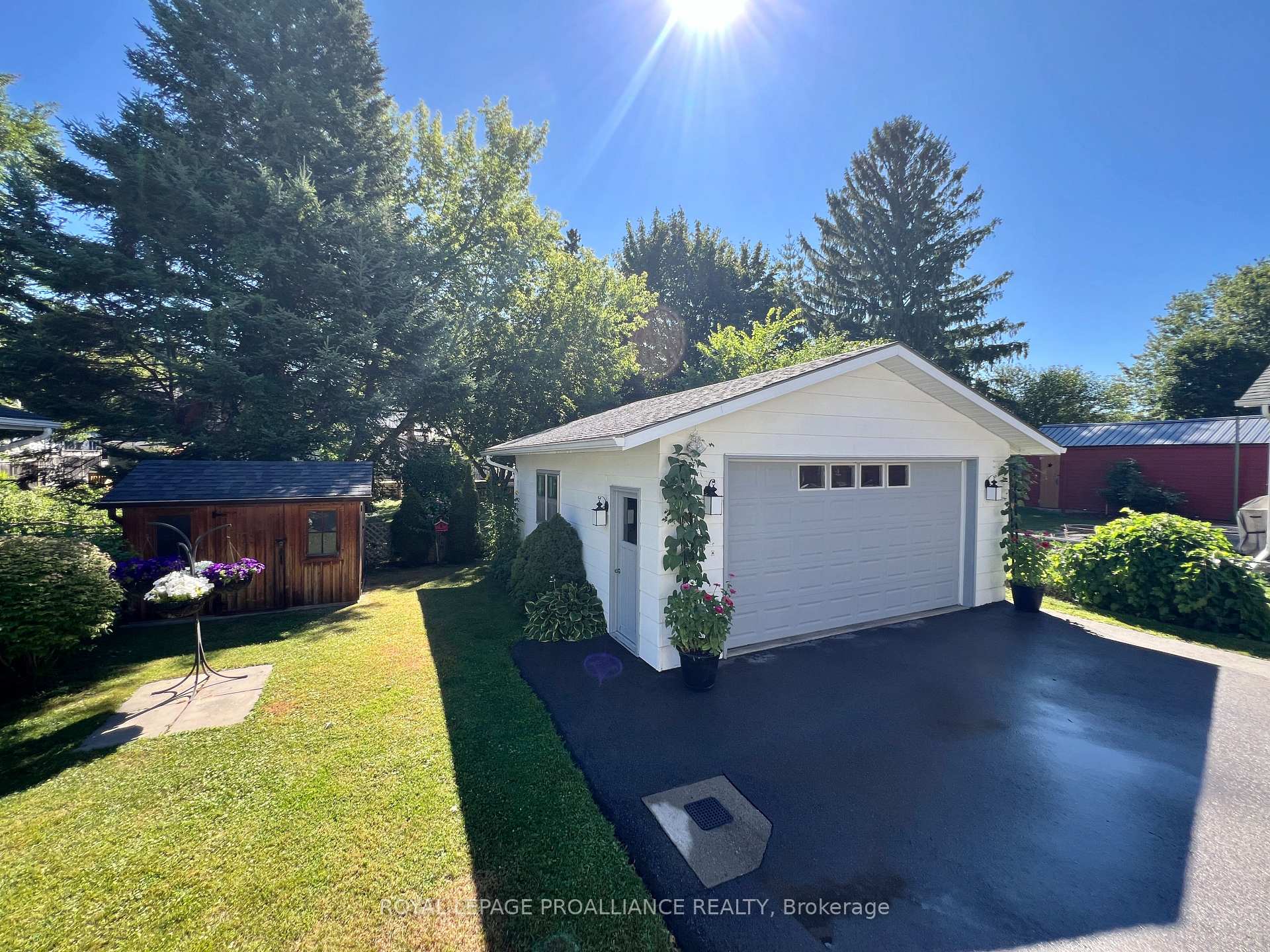 Photo 29 of 173 Foster Avenue, Belleville, Belleville Ward — HOMEH