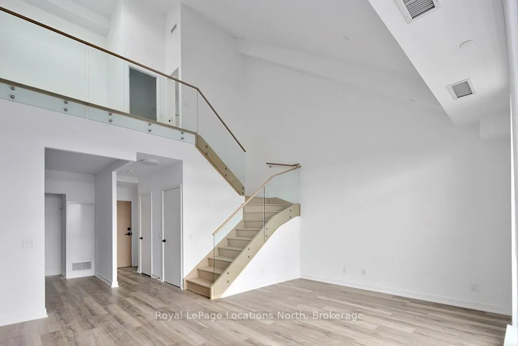 Photo 16 of Unit 612, 31 Huron Street, Collingwood — HOMEH