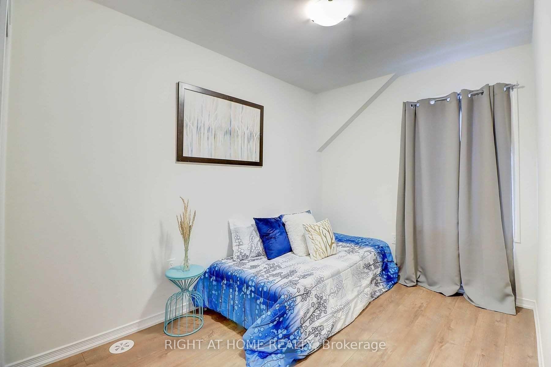 Photo 11 of 2552 Earleville Path, Oshawa, Windfields — HOMEH