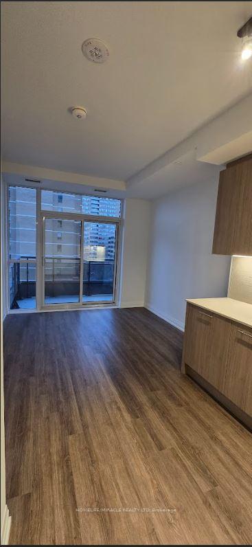 Photo 3 of Unit 609, 286 Main Street, Toronto, East End-Danforth — HOMEH
