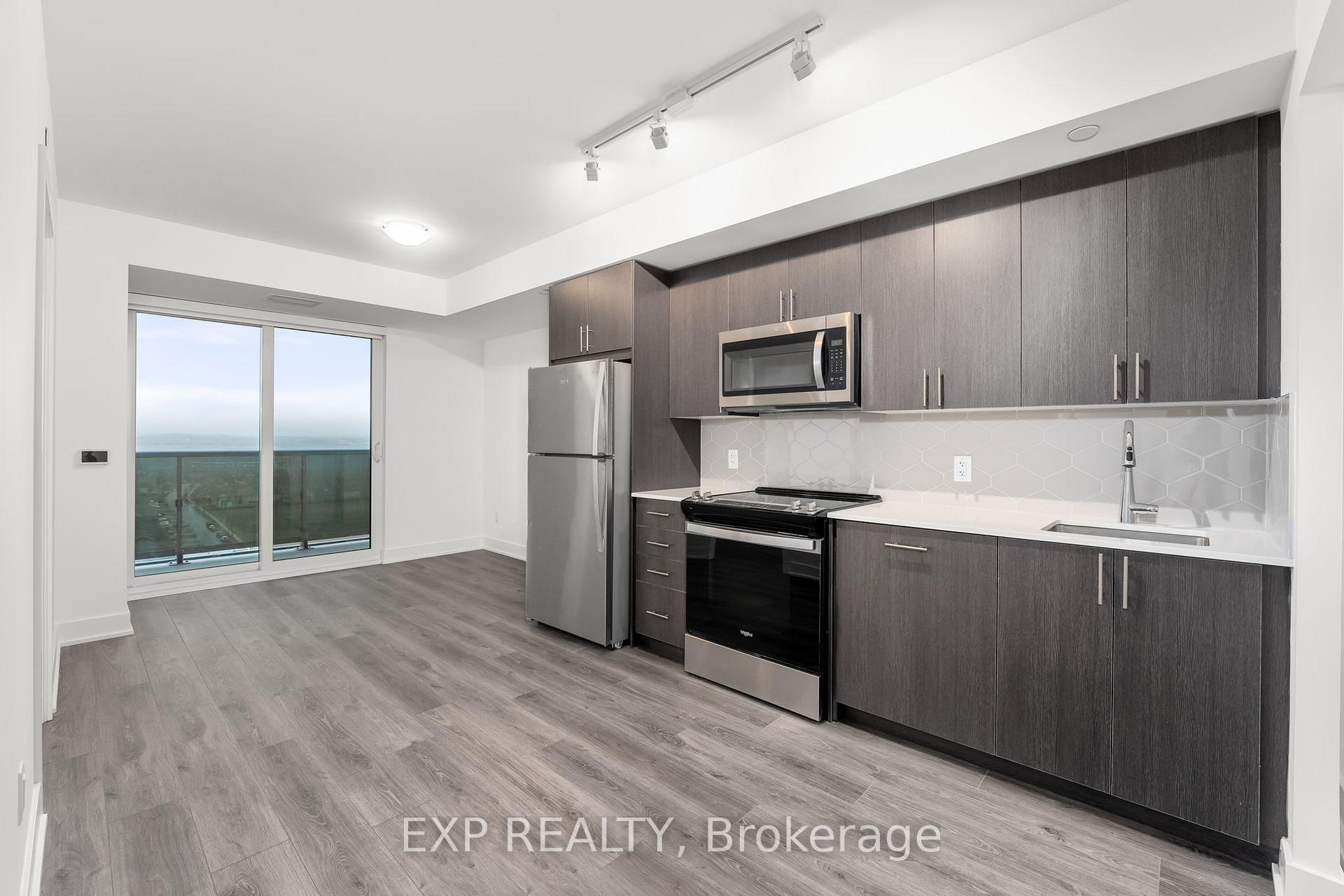 Photo 3 of Unit 1605, 2545 Simcoe Street N, Oshawa, Windfields — HOMEH
