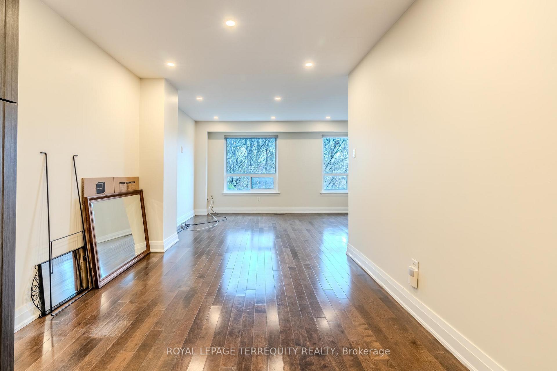 Photo 6 of 84 Moregate Crescent, Brampton, Central Park — HOMEH