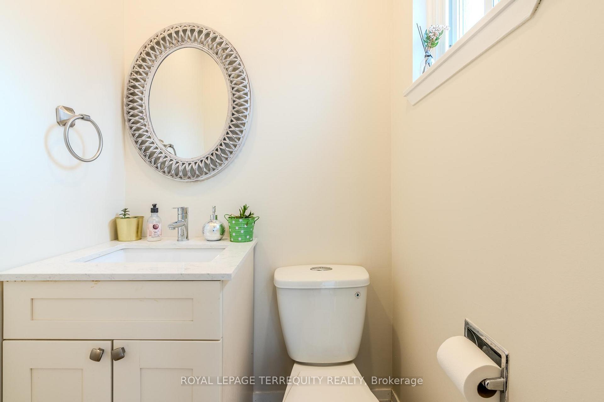 Photo 13 of 84 Moregate Crescent, Brampton, Central Park — HOMEH