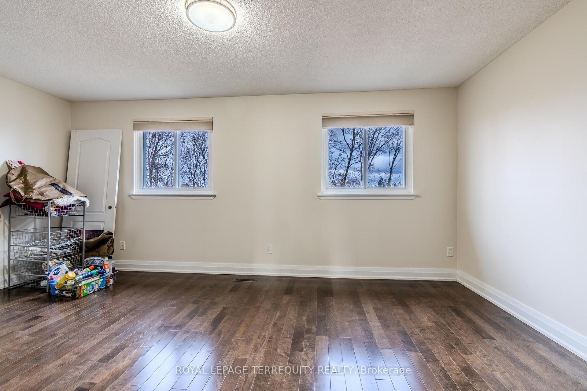 Photo 14 of 84 Moregate Crescent, Brampton, Central Park — HOMEH