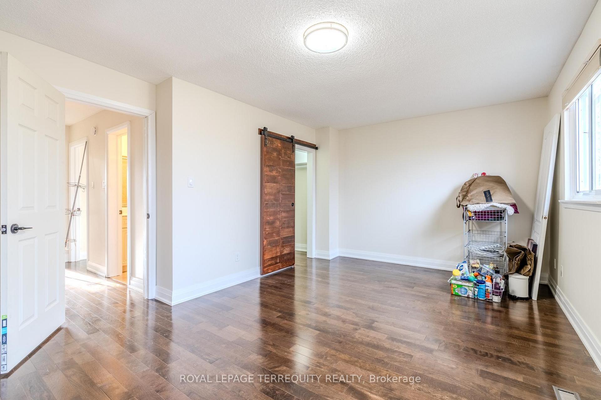 Photo 19 of 84 Moregate Crescent, Brampton, Central Park — HOMEH