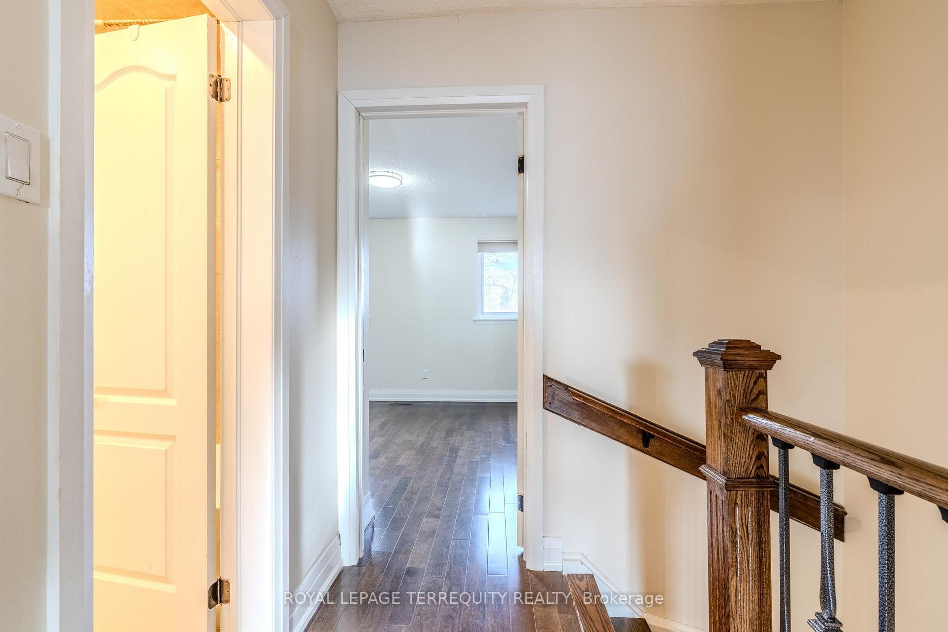 Photo 20 of 84 Moregate Crescent, Brampton, Central Park — HOMEH