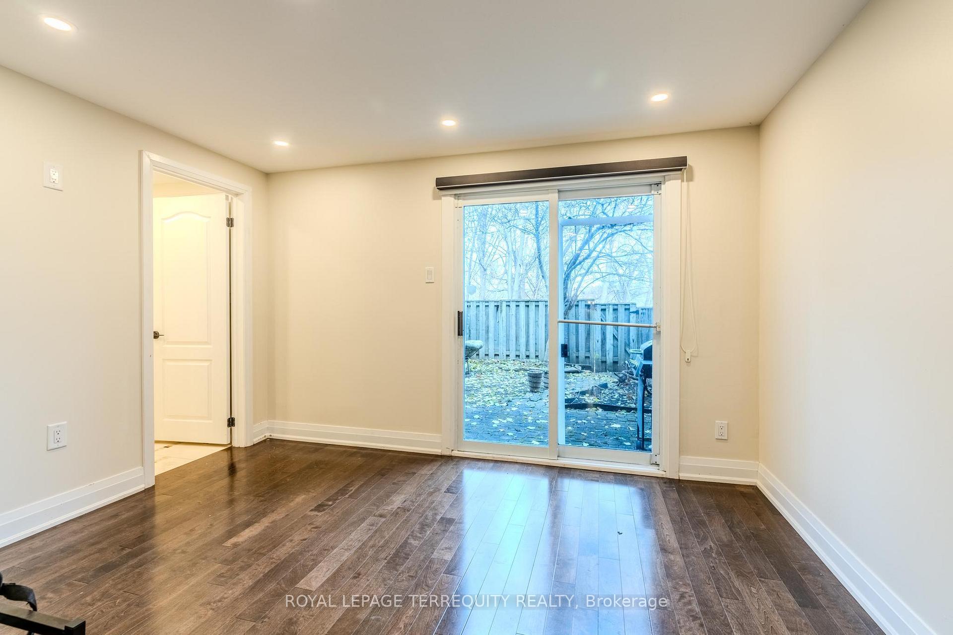 Photo 35 of 84 Moregate Crescent, Brampton, Central Park — HOMEH