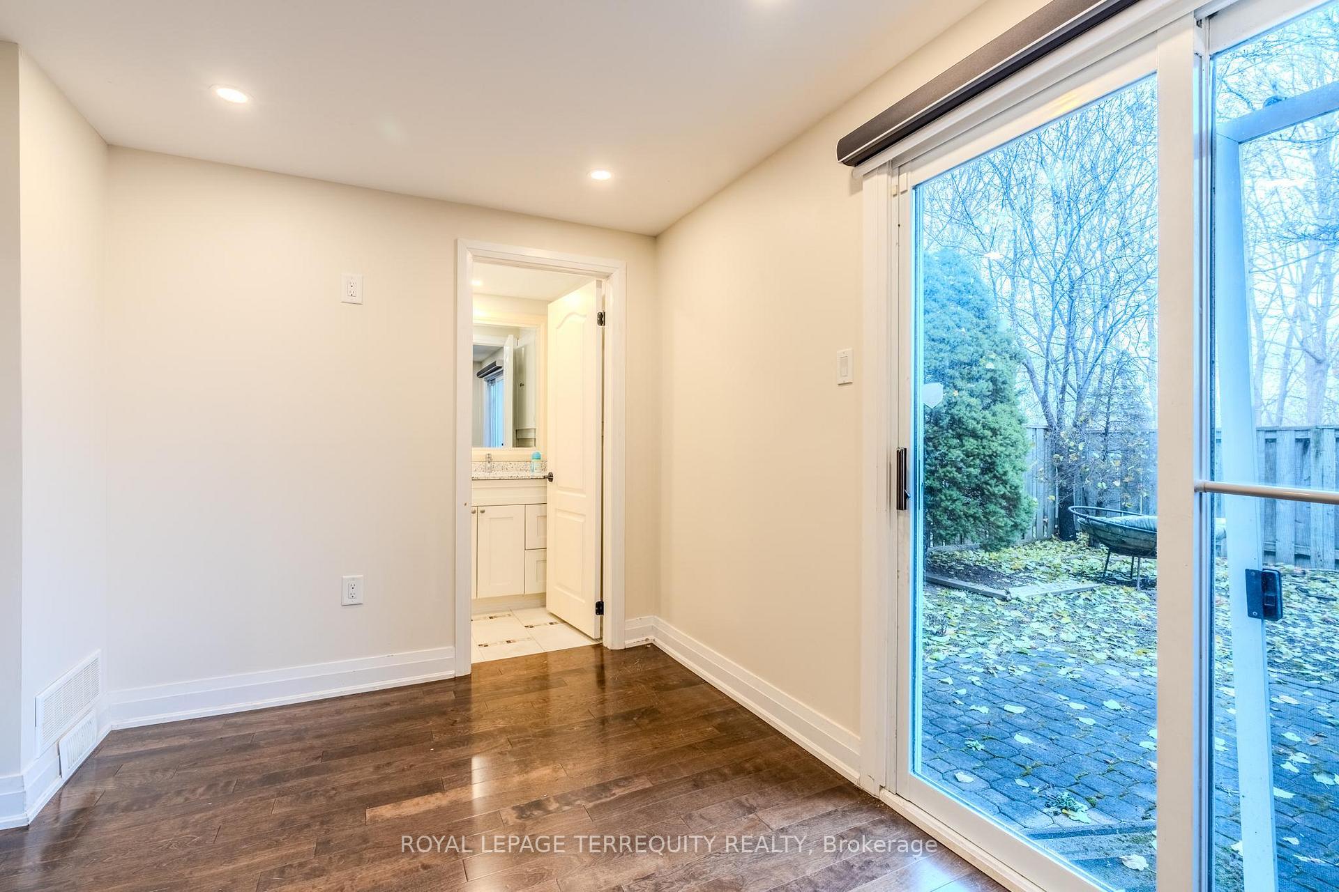 Photo 36 of 84 Moregate Crescent, Brampton, Central Park — HOMEH