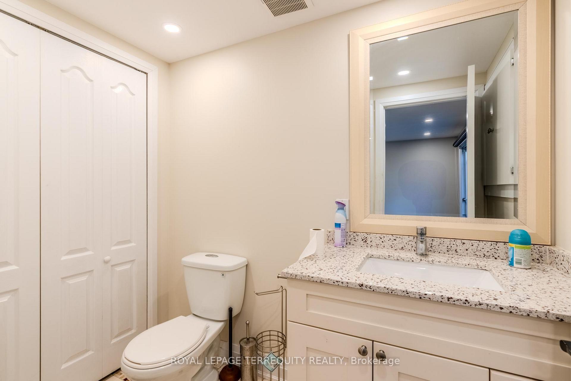 Photo 37 of 84 Moregate Crescent, Brampton, Central Park — HOMEH