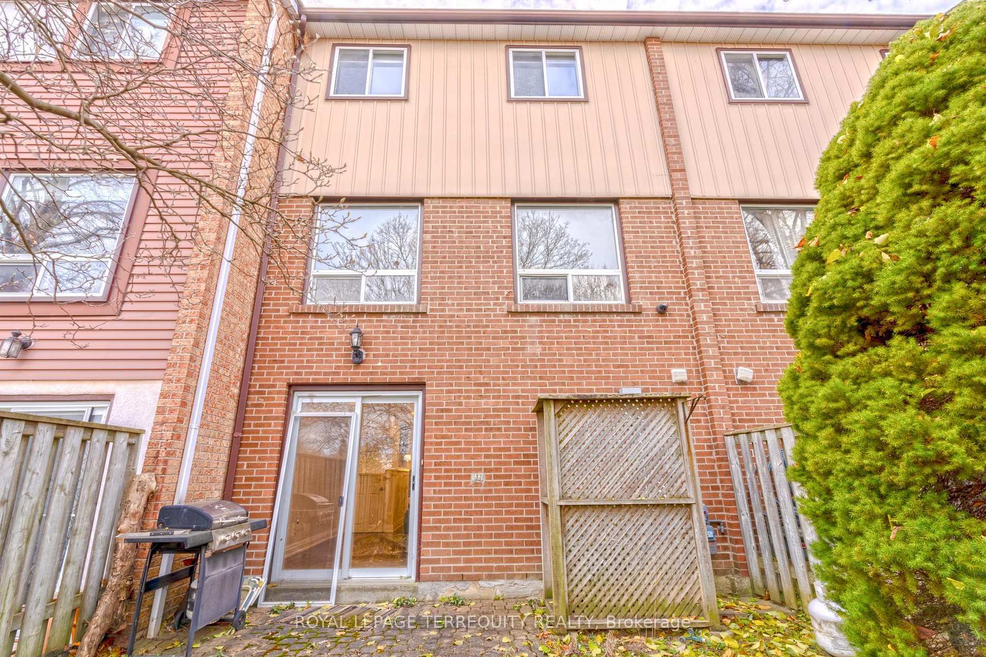 Photo 40 of 84 Moregate Crescent, Brampton, Central Park — HOMEH