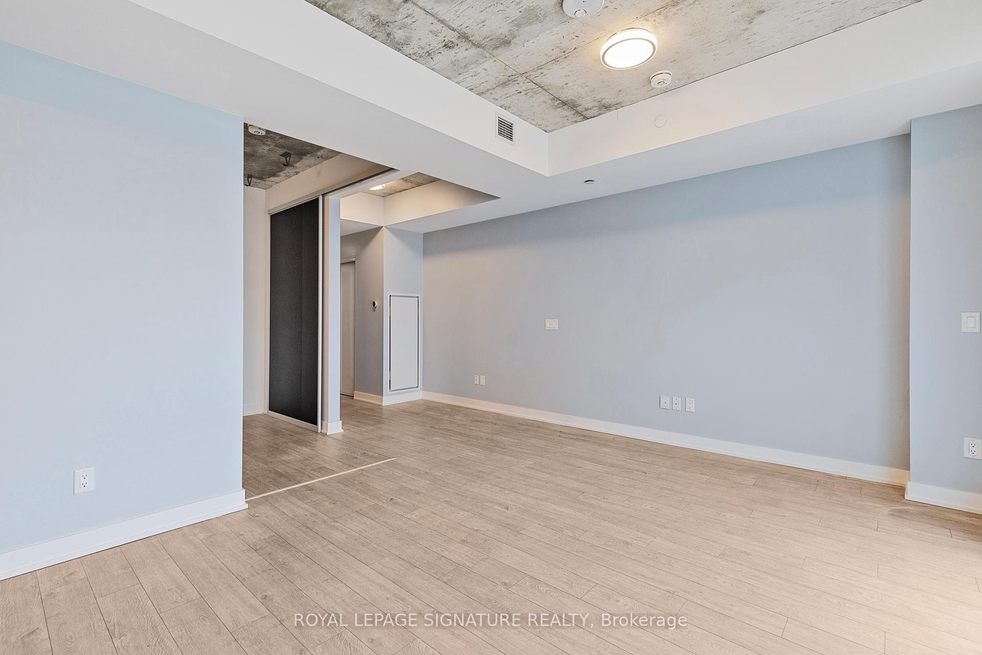 Photo 8 of Unit 820, 15 Baseball Place, Toronto, South Riverdale — HOMEH