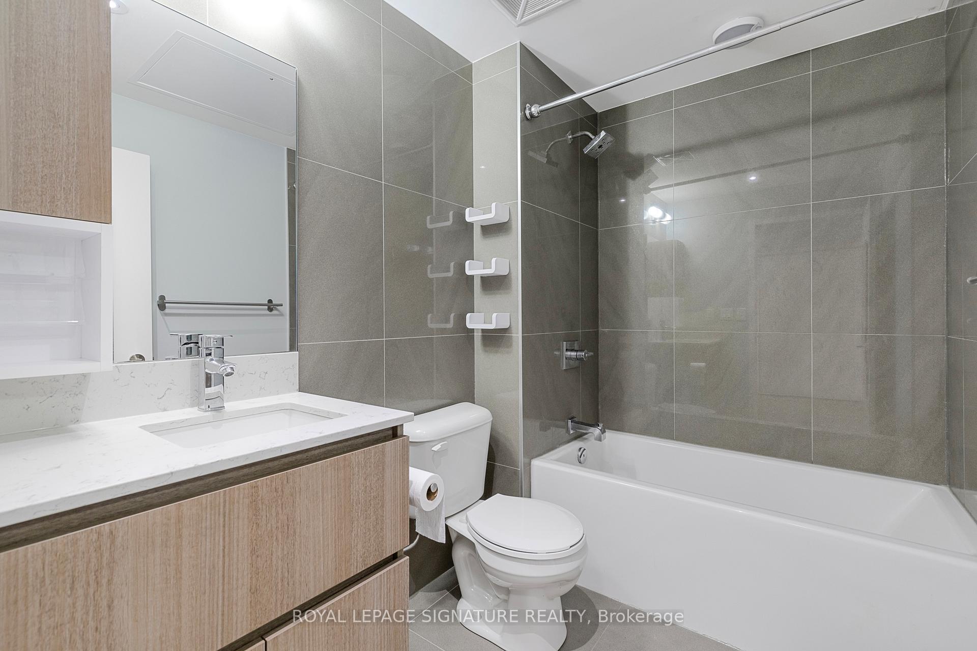 Photo 12 of Unit 820, 15 Baseball Place, Toronto, South Riverdale — HOMEH