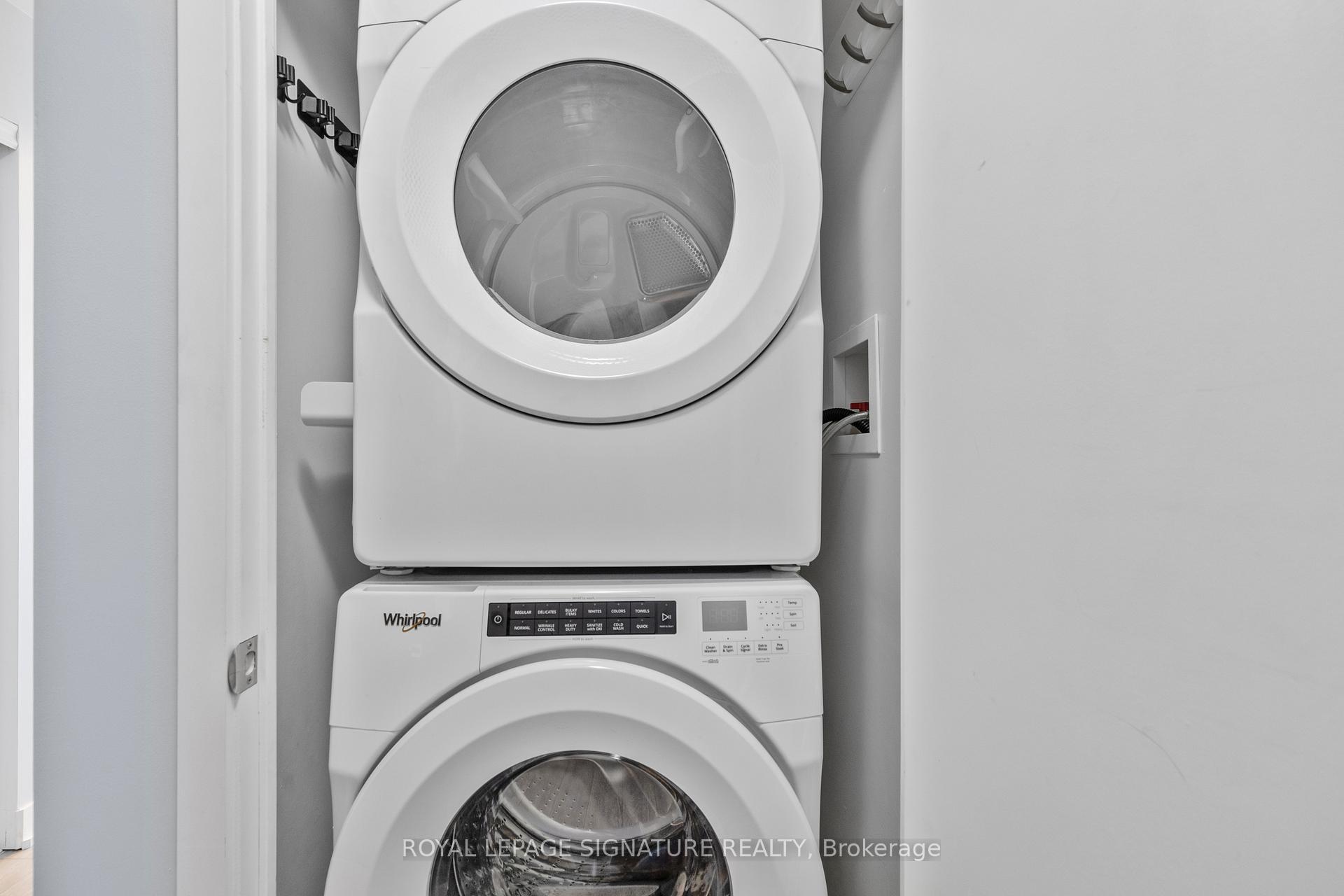 Photo 14 of Unit 820, 15 Baseball Place, Toronto, South Riverdale — HOMEH