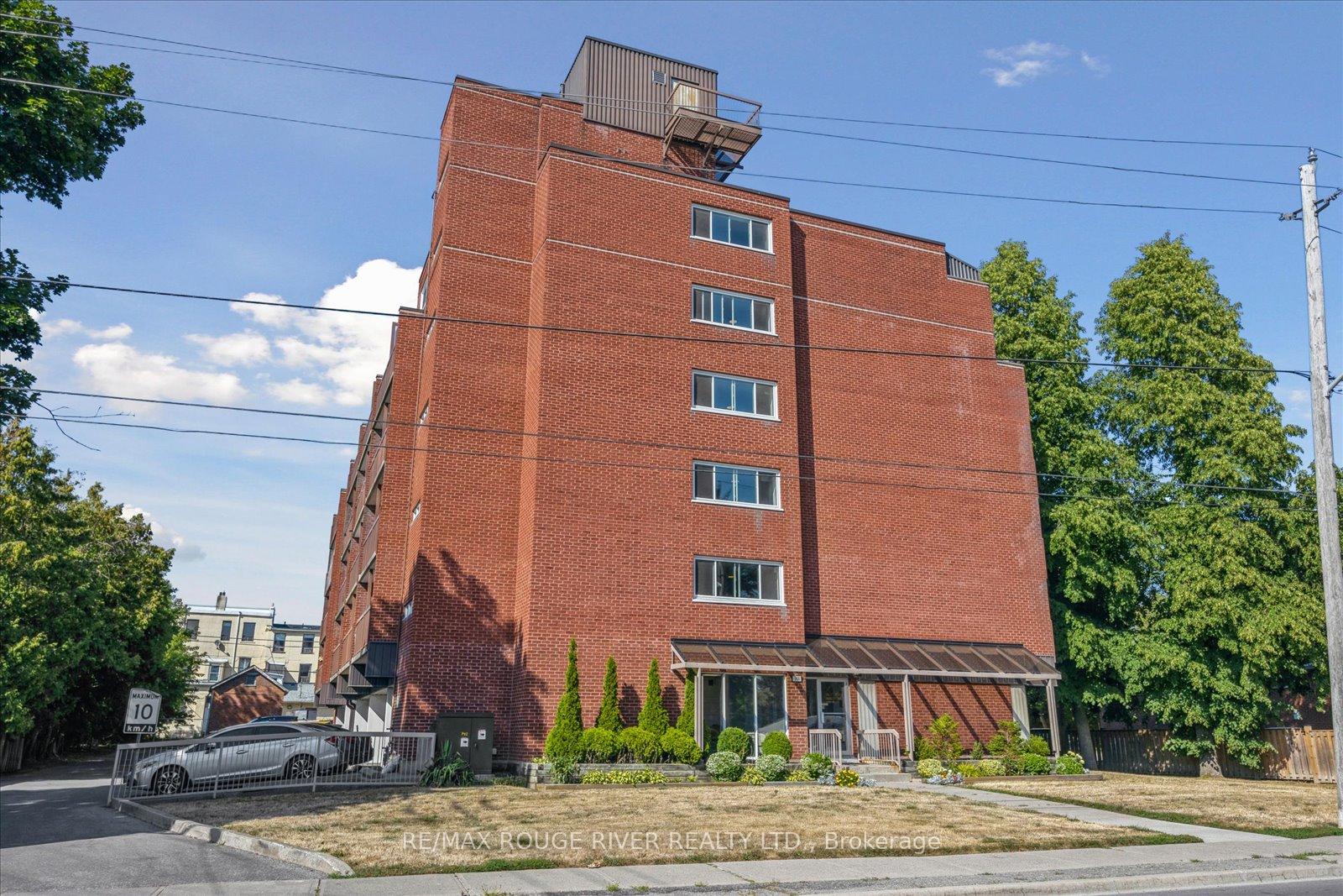 Photo 1 of Unit 601, 144 Queen Street, Clarington, Bowmanville — HOMEH